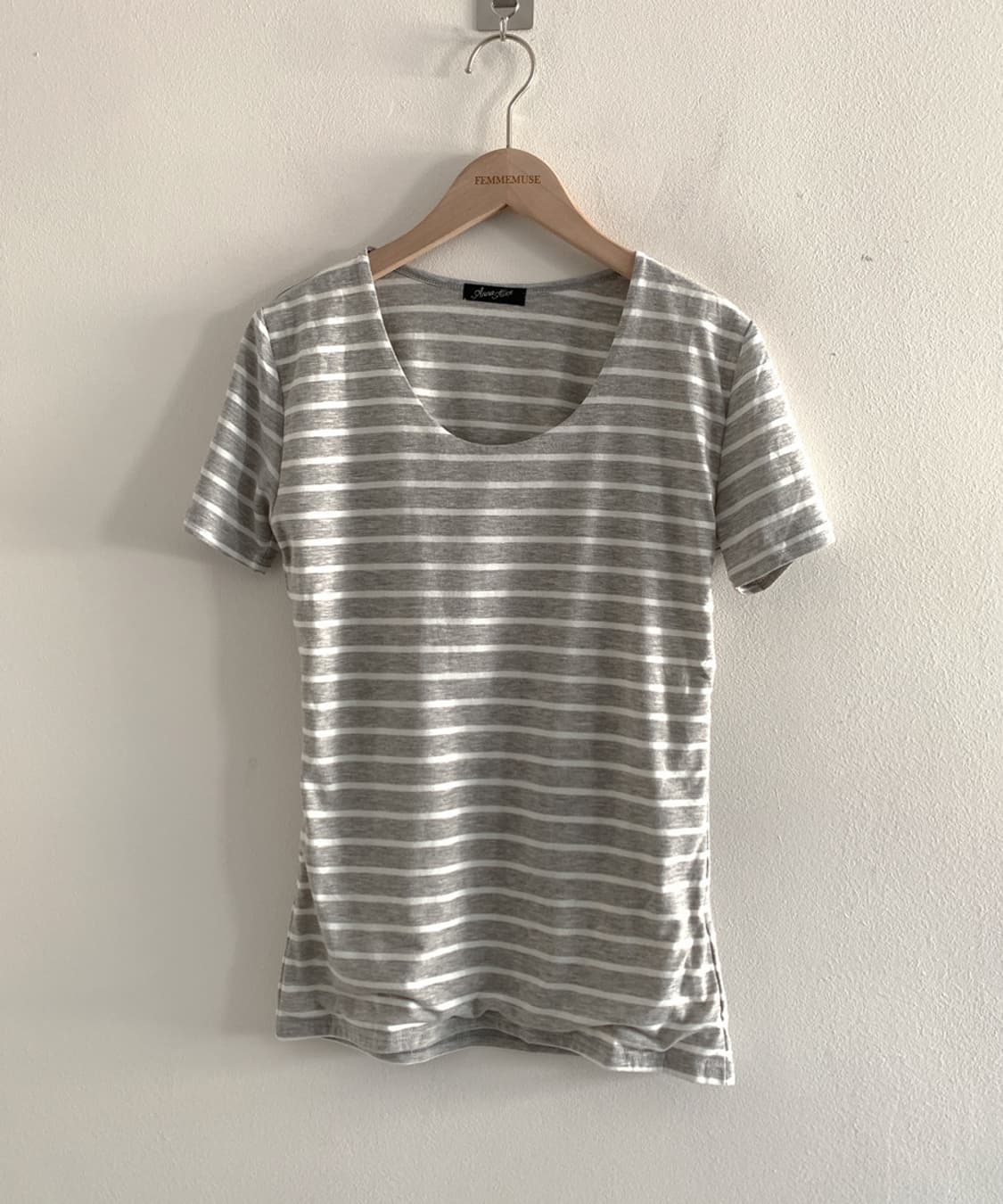 Stripe u neck short sleeve t 상품이미지1