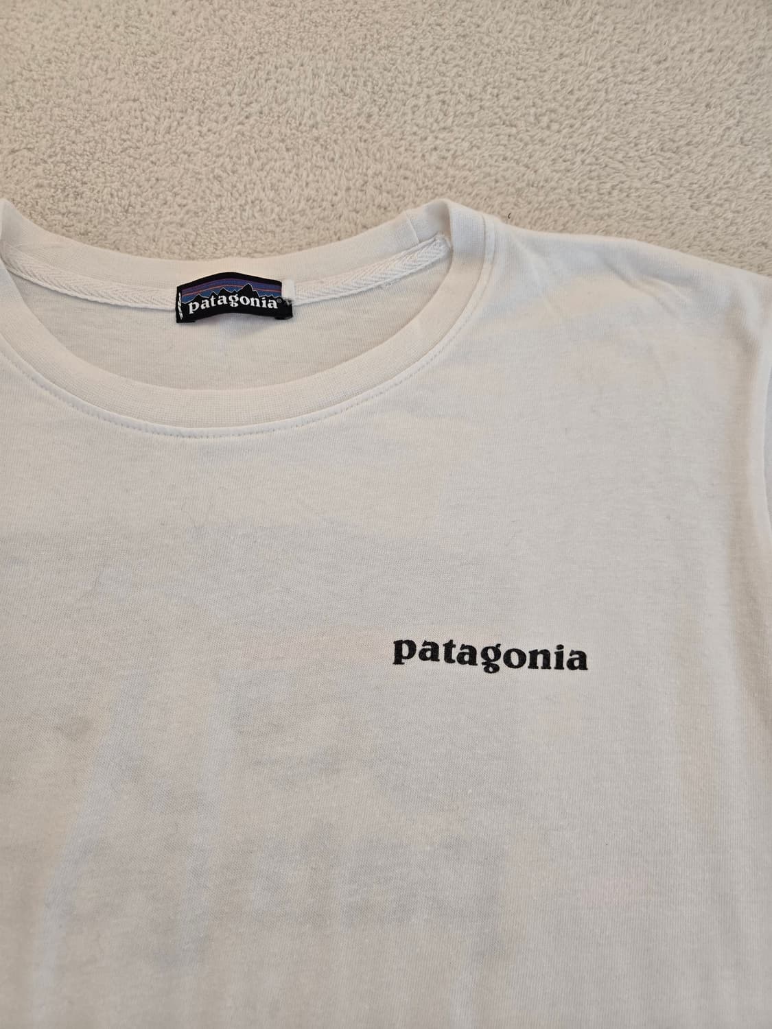 파타고니아 흰색 반팔 티셔츠 S 상품이미지3