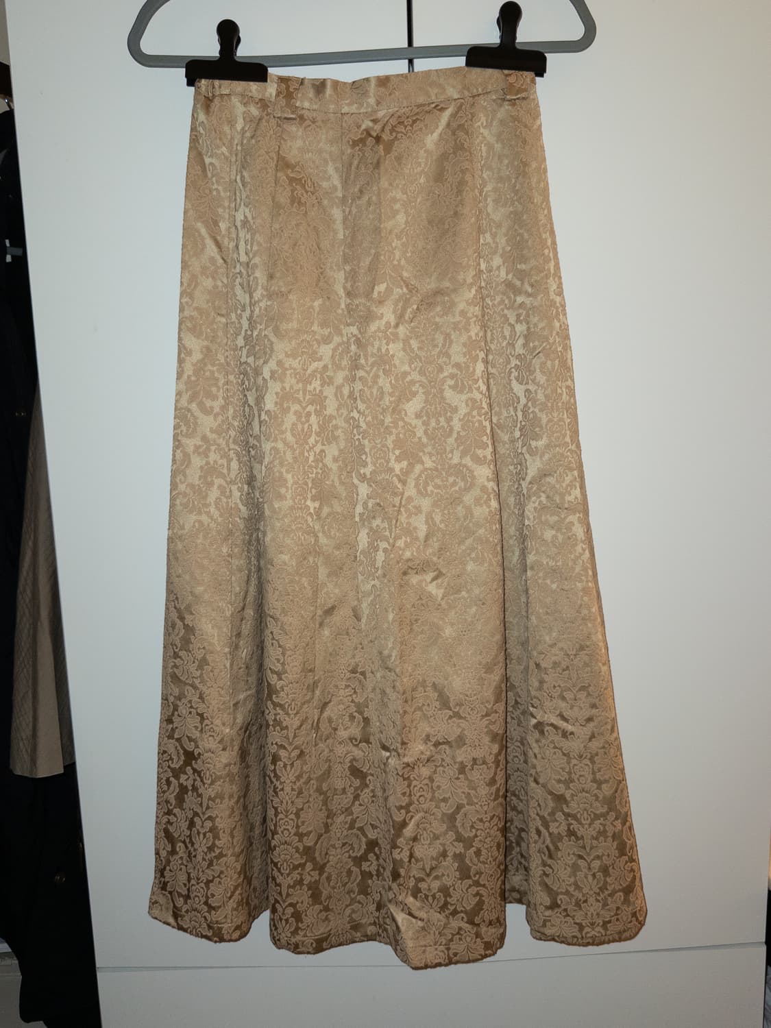 자카드 에스닉 실크 자수 스커트 상품이미지1