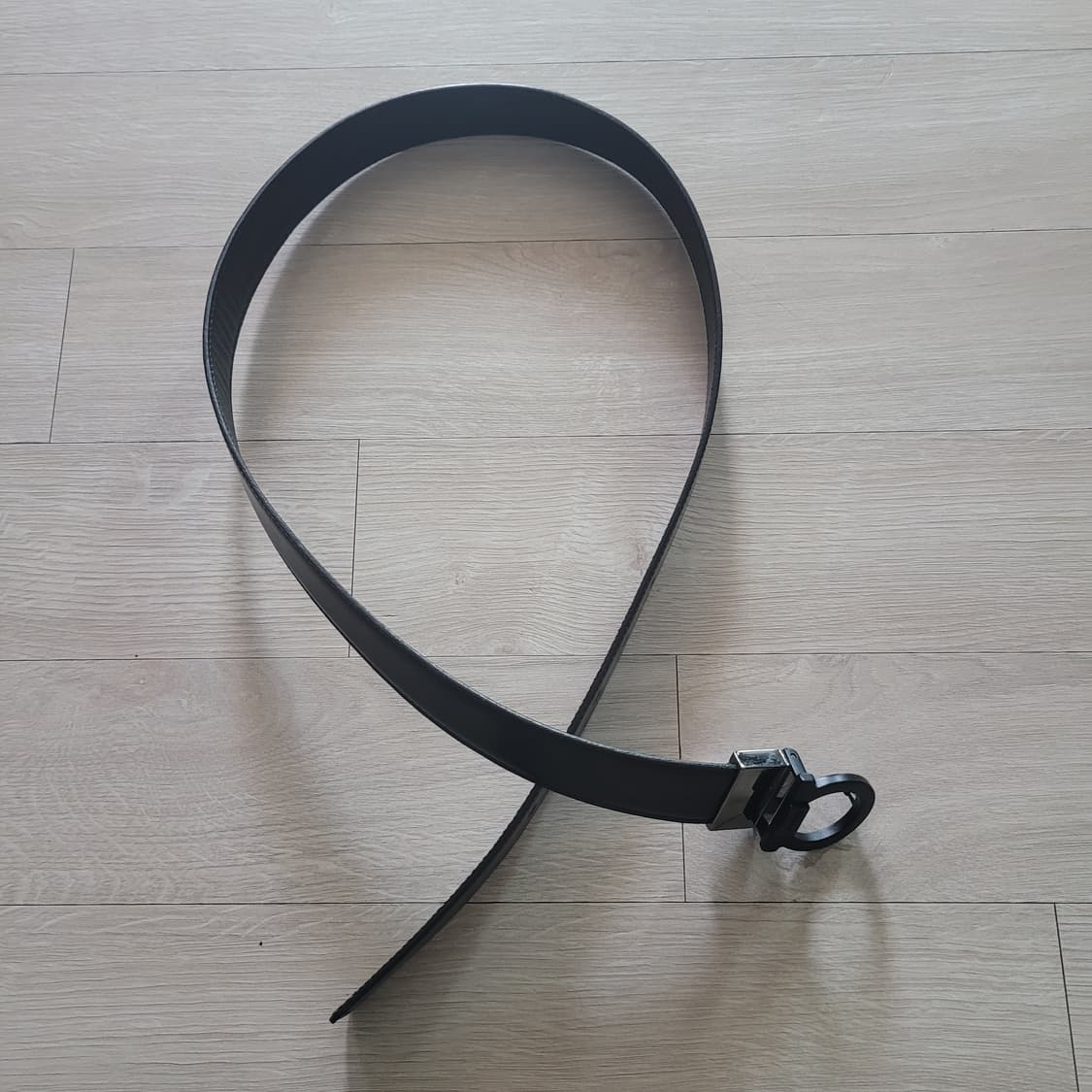 페라가모 간치니 남성 벨트 블랙 색상 상품이미지3