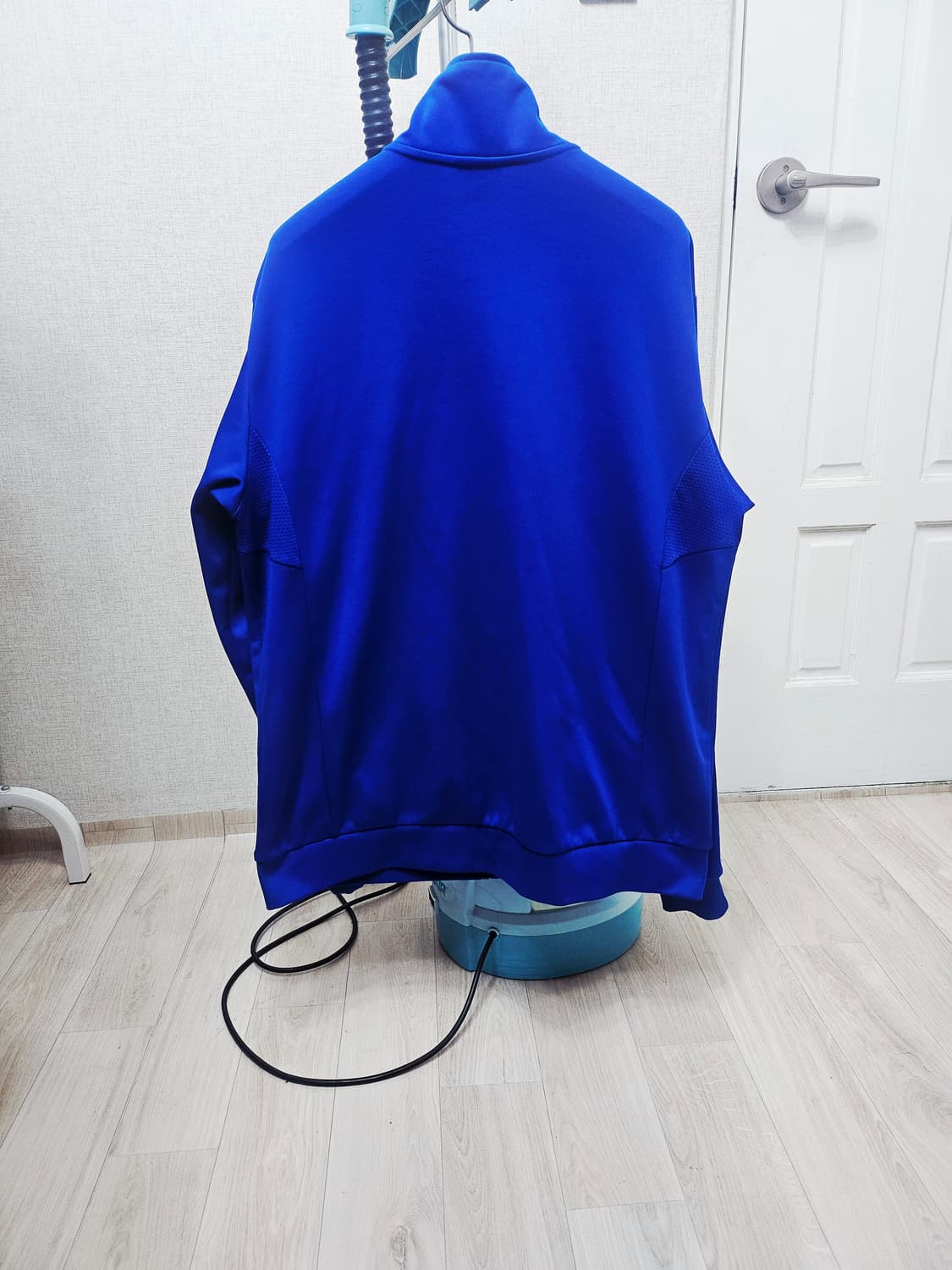 (110)2XL ☆초대장급☆ 아디다스 에센셜 [파흰] 트랙탑져지 상품이미지6