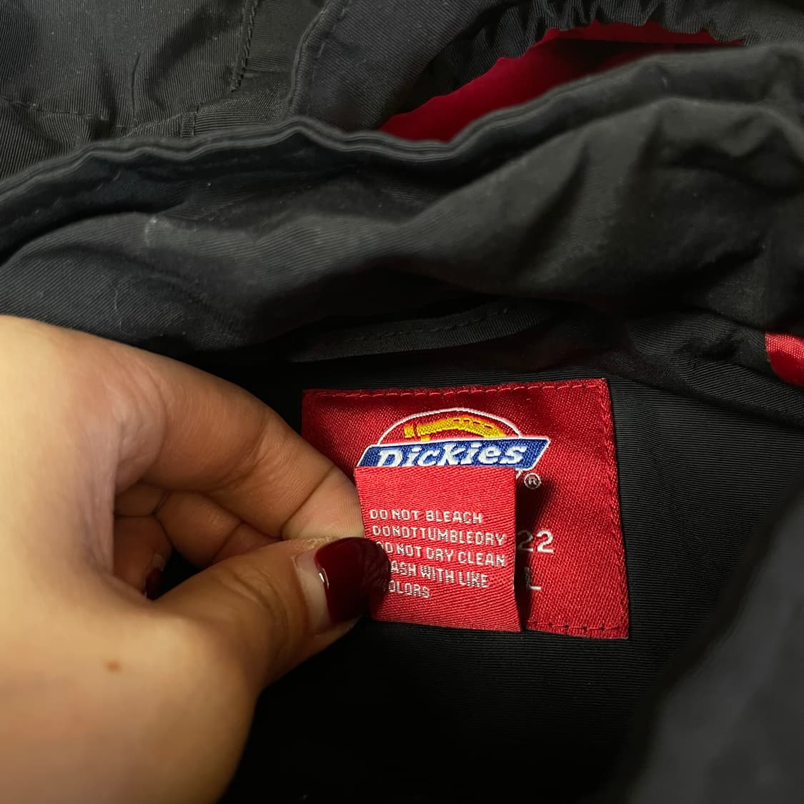 디키즈 블랙 로고 패치 레드 포인트 바람막이 XS 상품이미지5