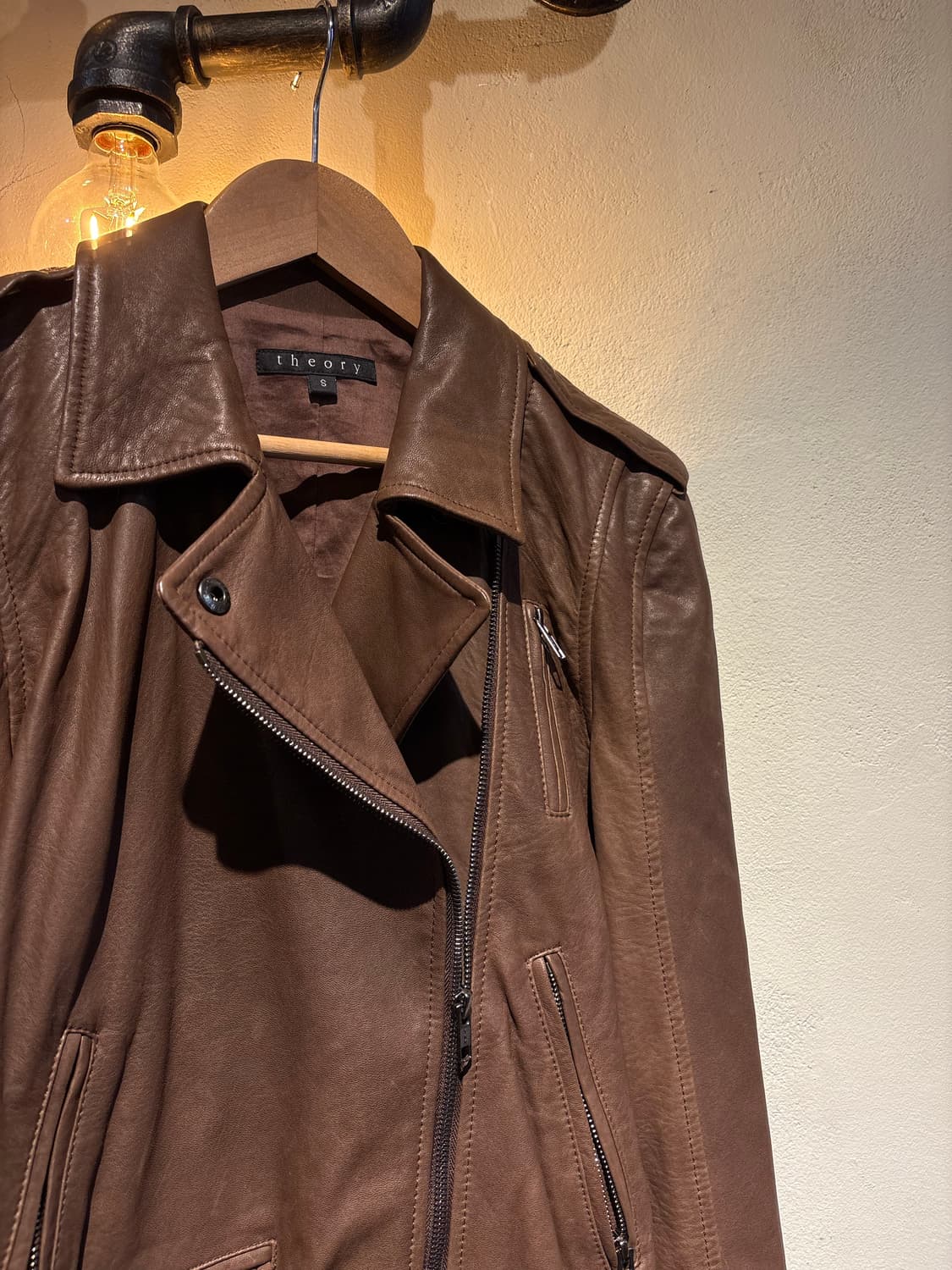 띠어리 양가죽 크롭 재킷 상품이미지3