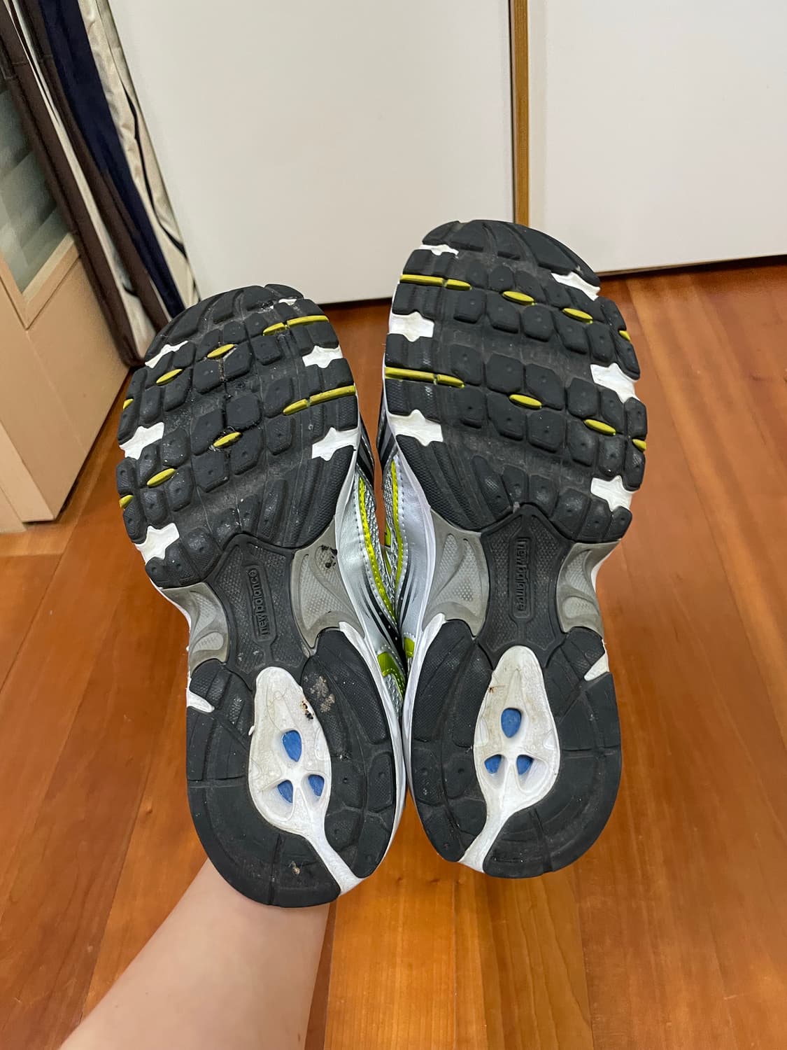 뉴발란스 530 네온실버 230사이즈 (택배비무료) 상품이미지4