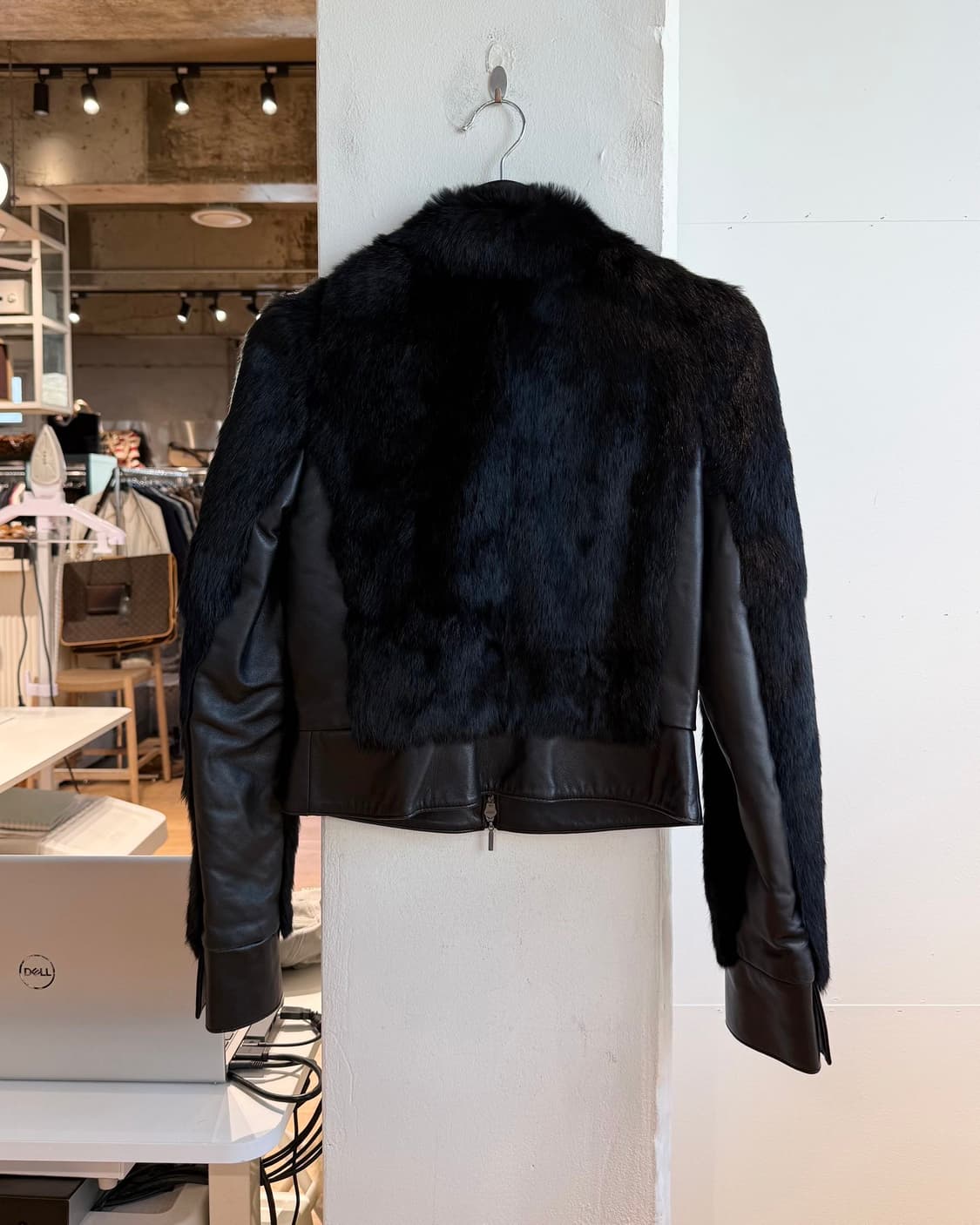 아르마니 익스체인지 블랙 레더 앤 래빗 퍼 자켓 상품이미지7