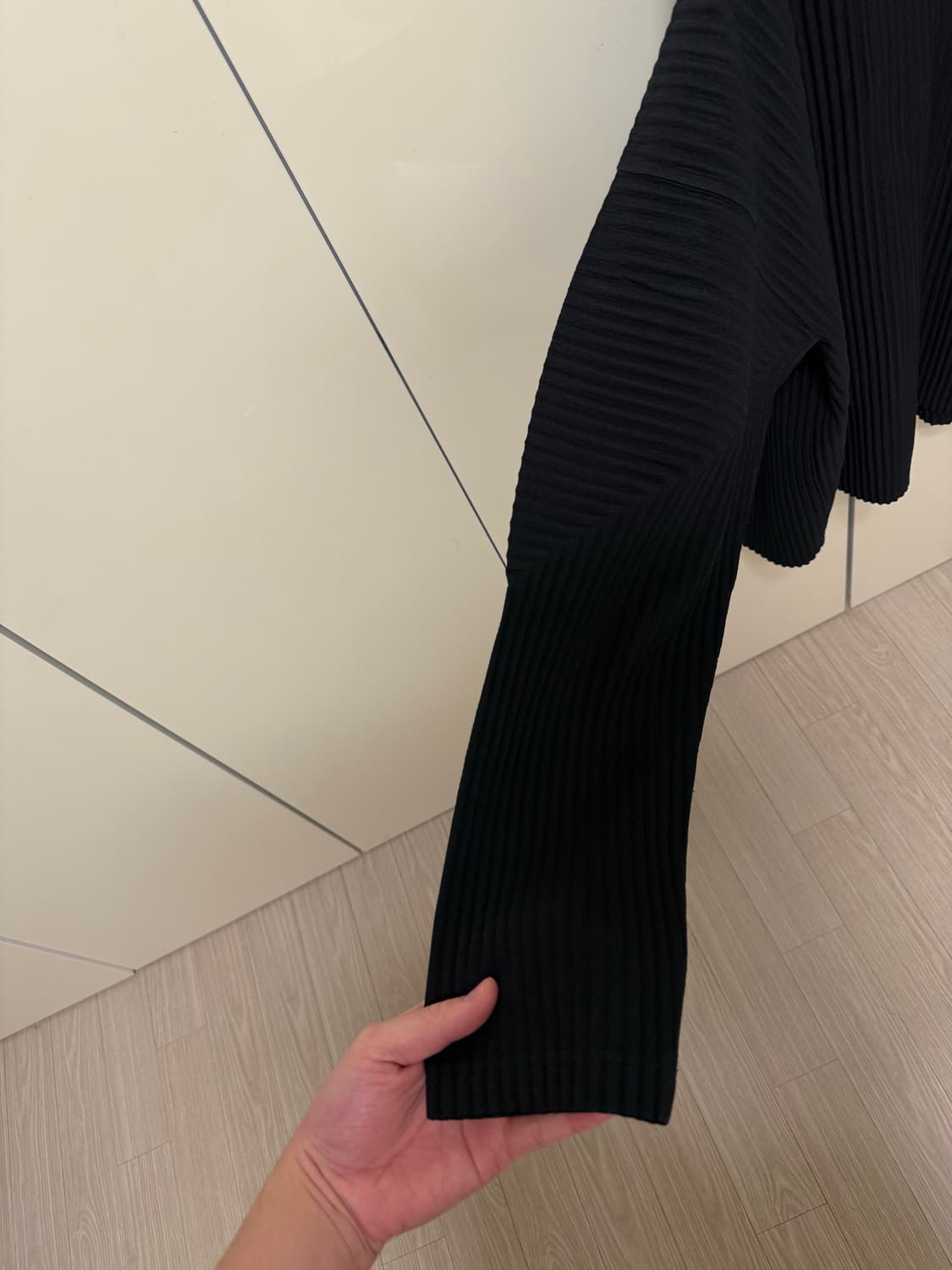 옴므플리세 집업 블랙 3사이즈 상품이미지3