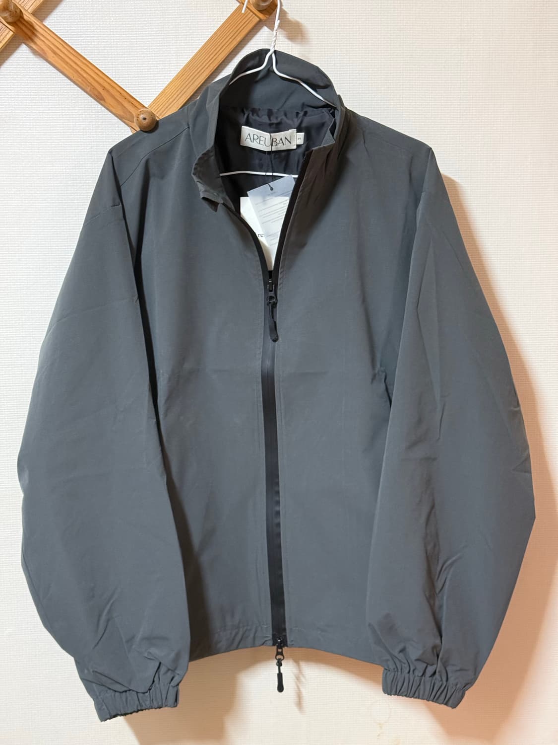 아르반 하이크 풀업 바람막이 자켓 차콜 2사이즈 새제품 상품이미지1