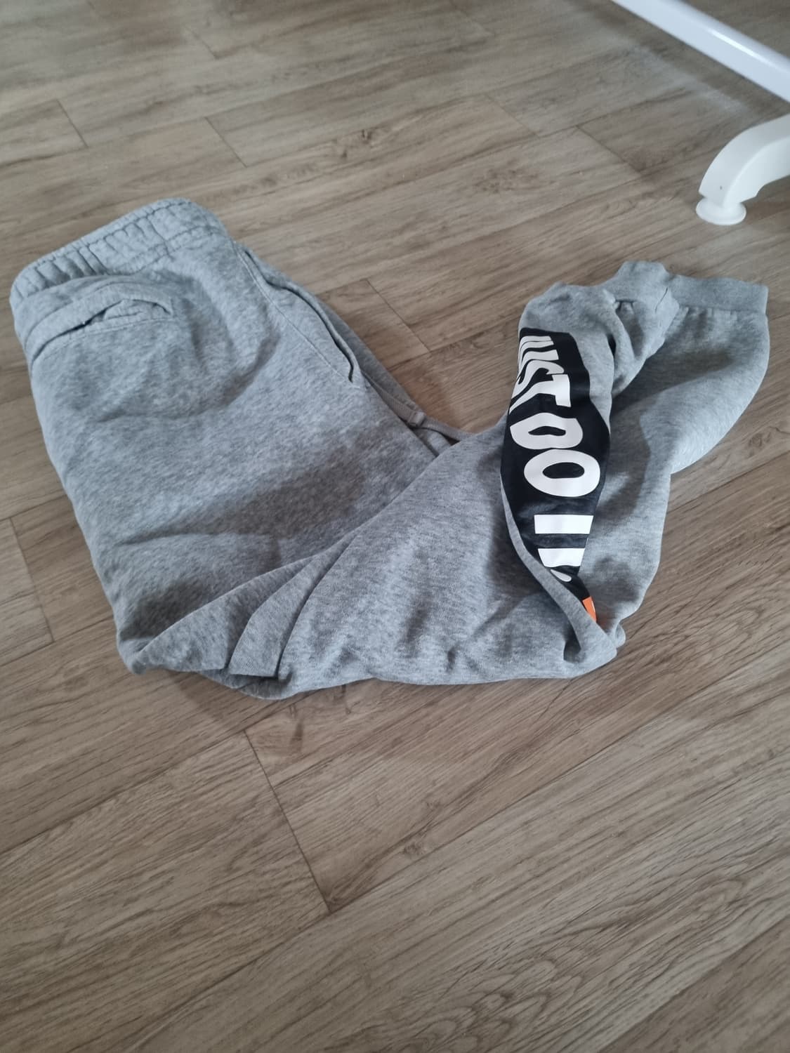 긴급처분) 나이키*조거그레이. .  L 상품이미지3