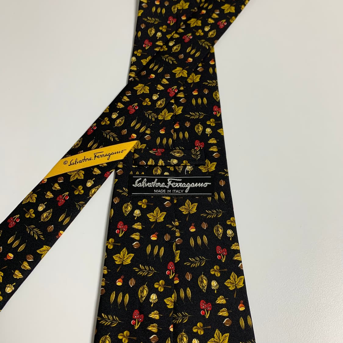 살바토레 페레가모 블랙 새상품급 명품 100실크 넥타이 상품이미지5