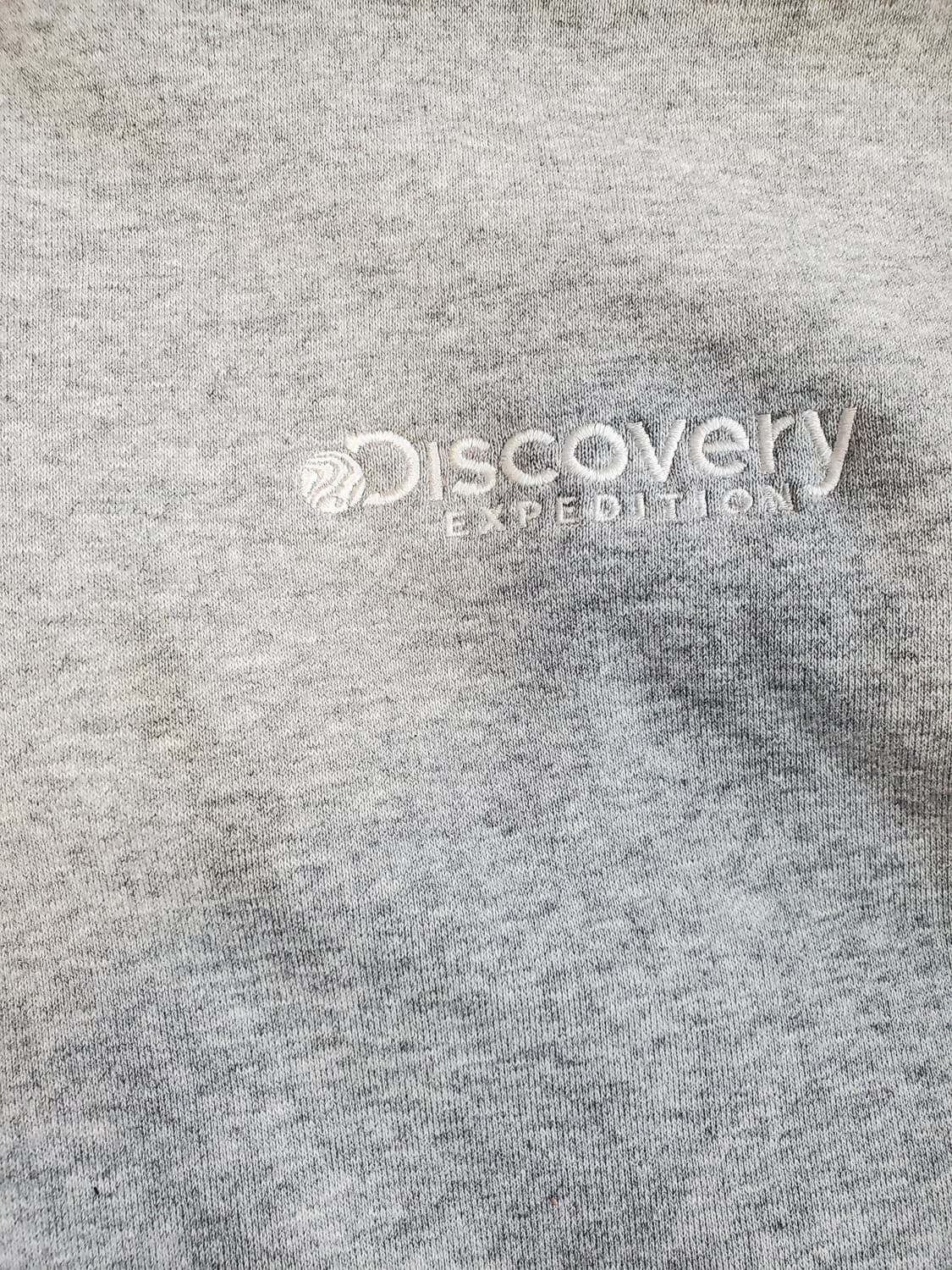 디스커버리 Expedition 하프집업 기모맨투맨 그레이 100

하자오 상품이미지2