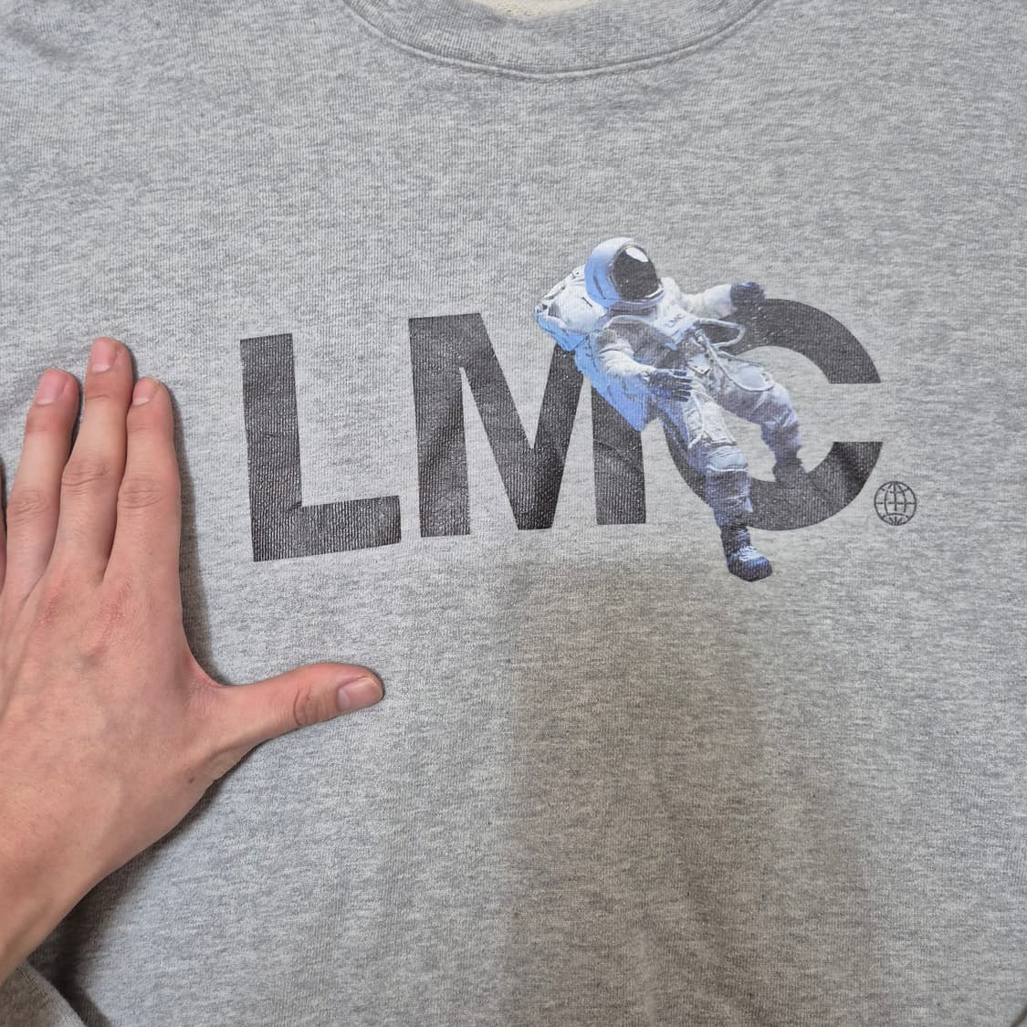 LMC 엘엠씨 우주비행사 빅로고 맨투맨 상품이미지4