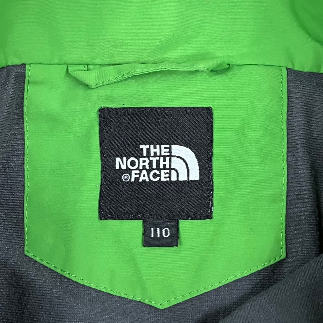 [정품/110] 노스페이스 바람막이 그린 블랙 b17 상품이미지5