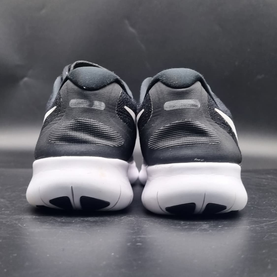 나이키  프리런 남성런닝화260 상품이미지4