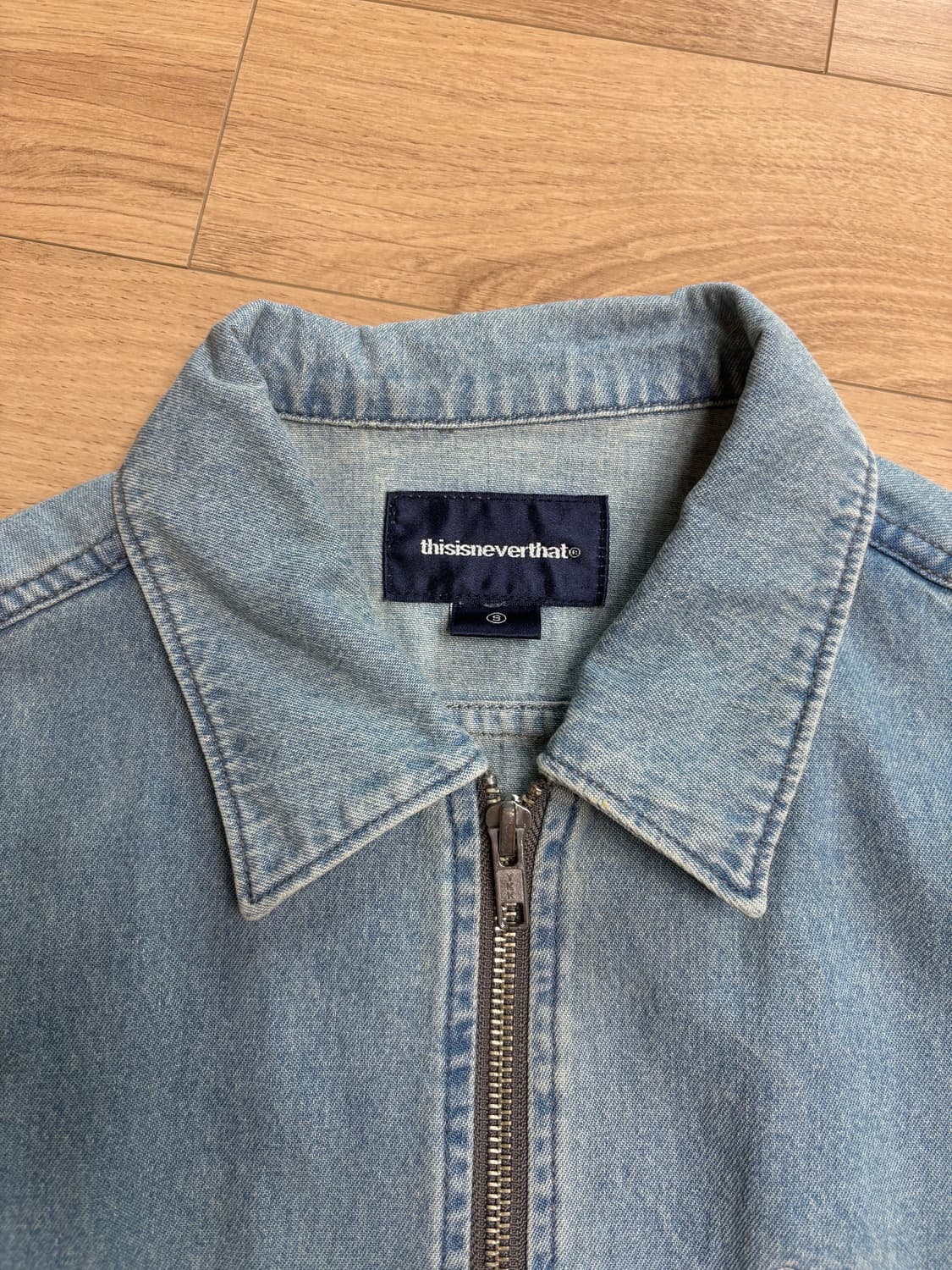 디스이즈네버댓 데님 반팔셔츠s 상품이미지4