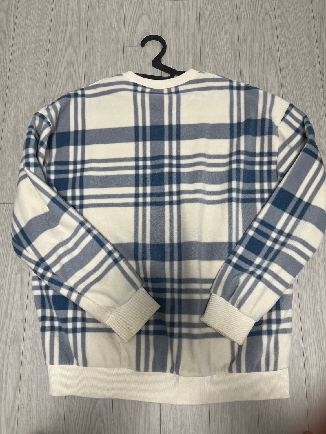 마크곤잘레스 맨투맨 상품이미지3