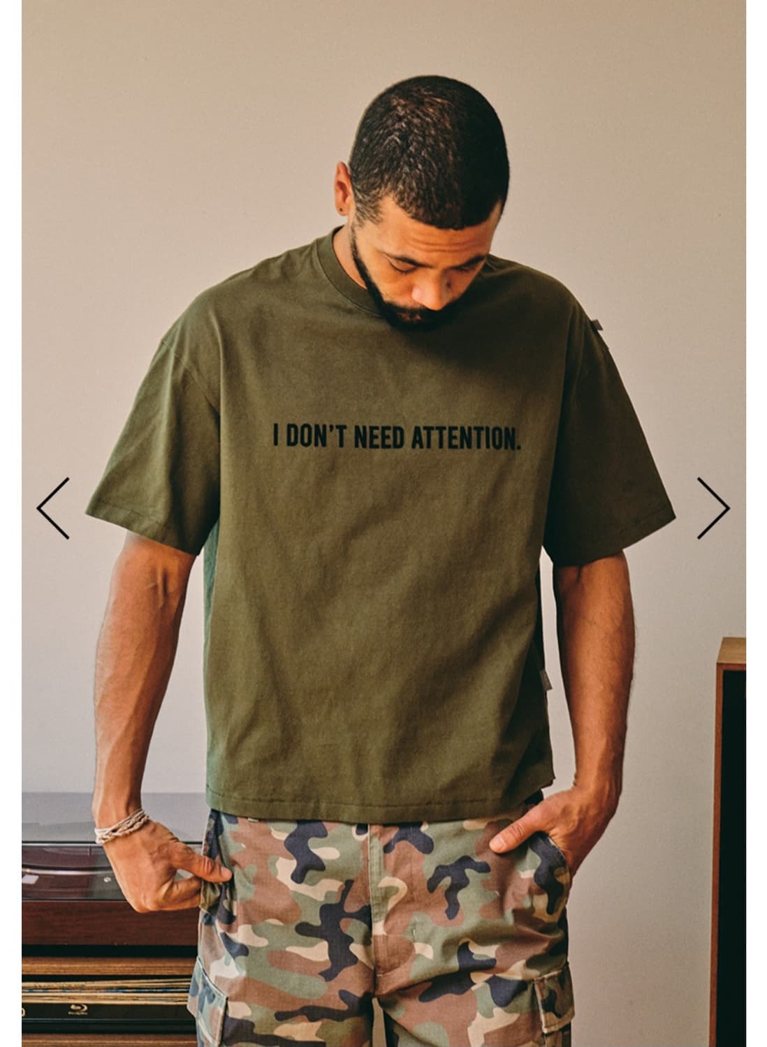 TYPO BOX S/S T-SHIRT KHAKI 상품이미지1