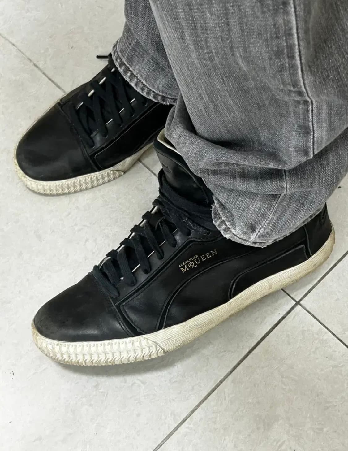 [43] 알렉산더 맥퀸X푸마 블랙 하이탑 스니커즈 상품이미지1