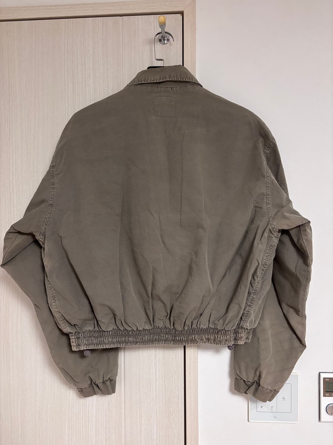 M 자라 카키색 크롭 포켓 자켓 상품이미지2