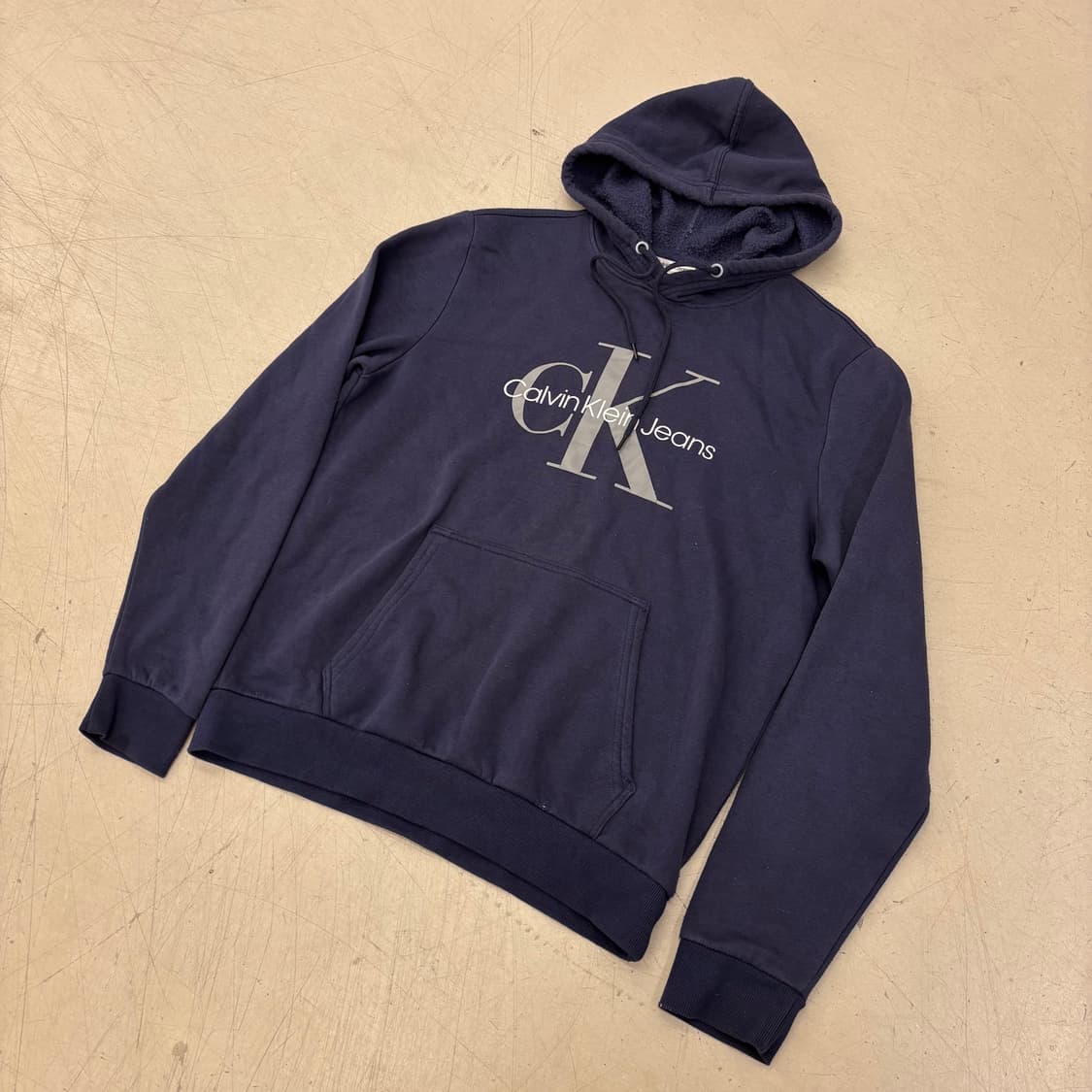 캘빈클라인 빅로고 네이비 후드티 상품이미지1
