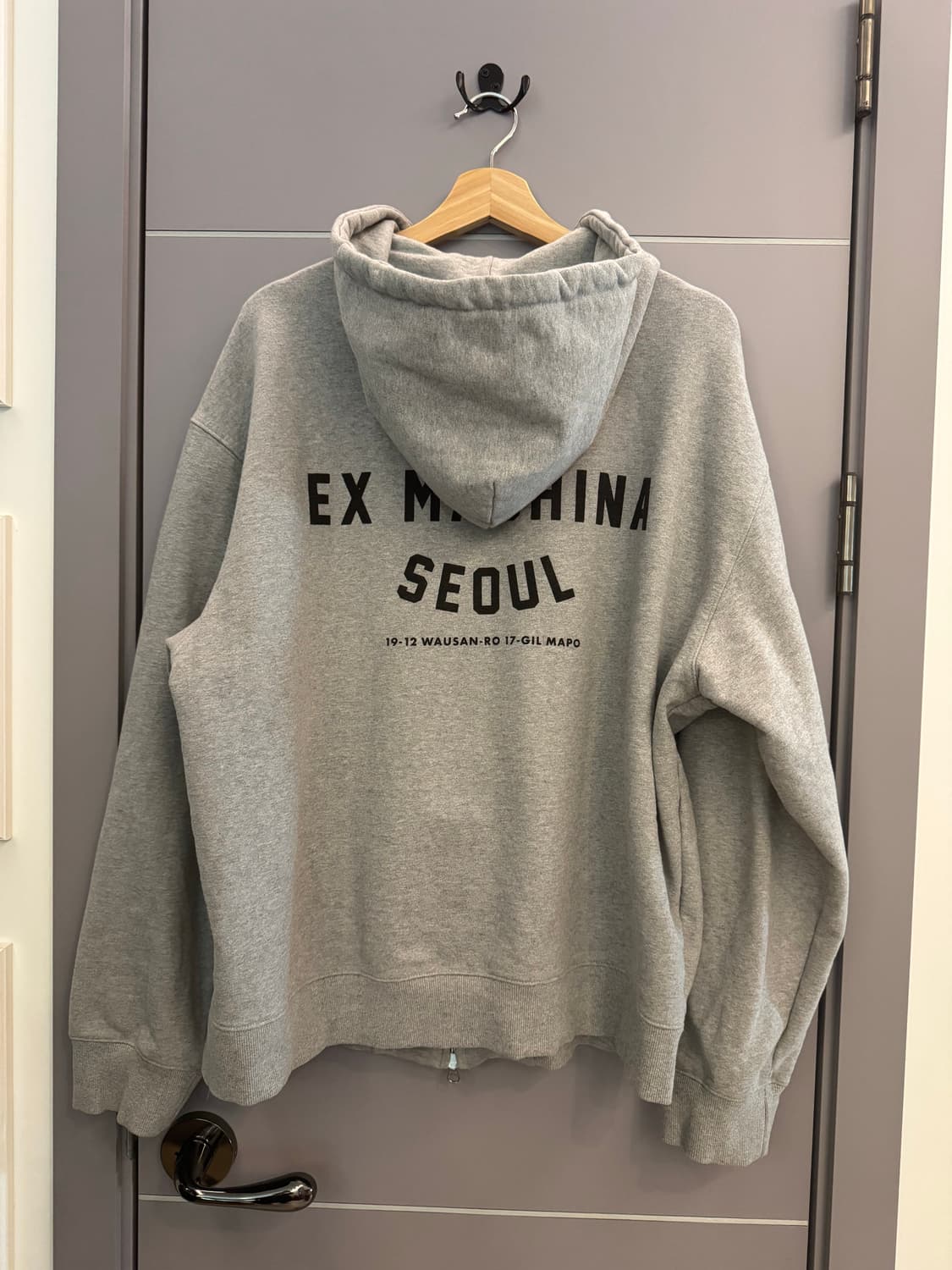 데우스 엑스 마키나 서울 후드집업 그레이 상품이미지3