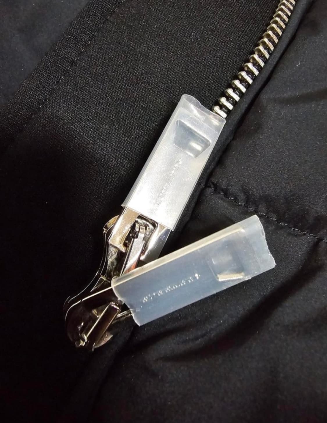 버버리  뉴브릿지 후드  회색기러기 구스다운 패딩  55 미사용 상품이미지7