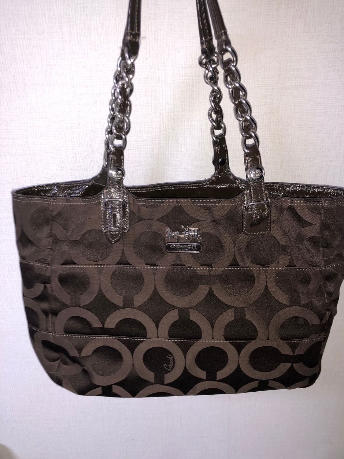 코치 시그니처 숄더백 딥브라운 상품이미지2