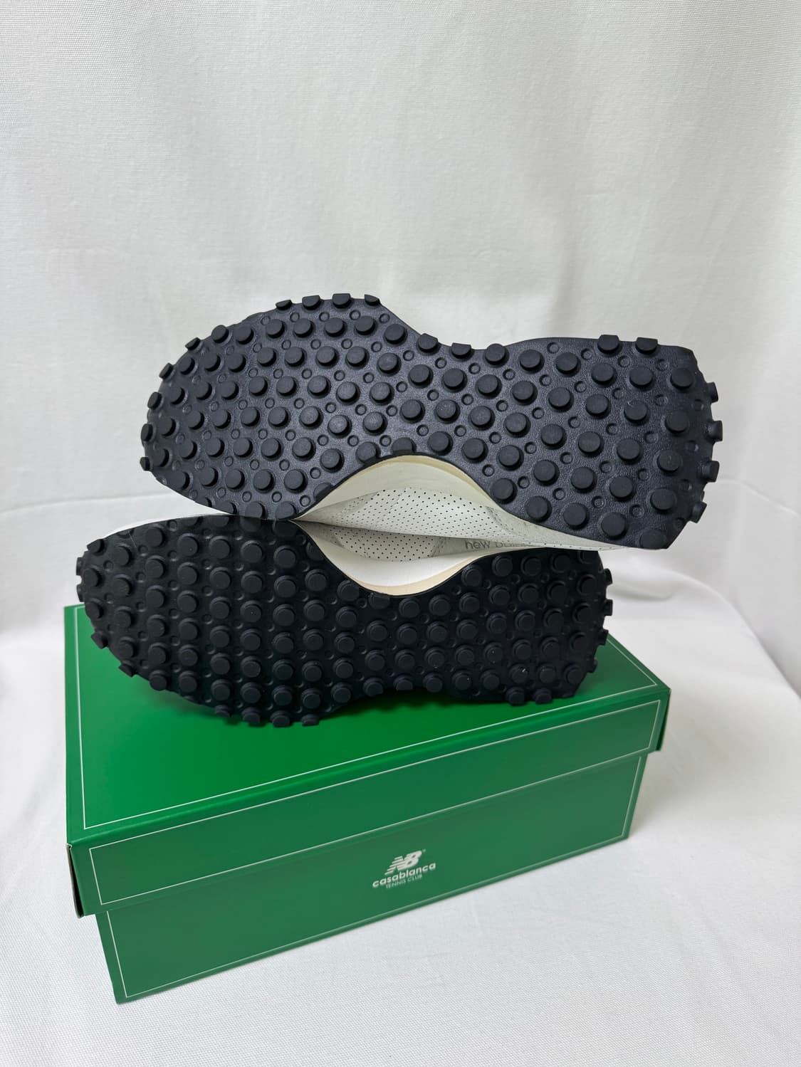 뉴발란스 카사블랑카 327 US9.5 상품이미지6