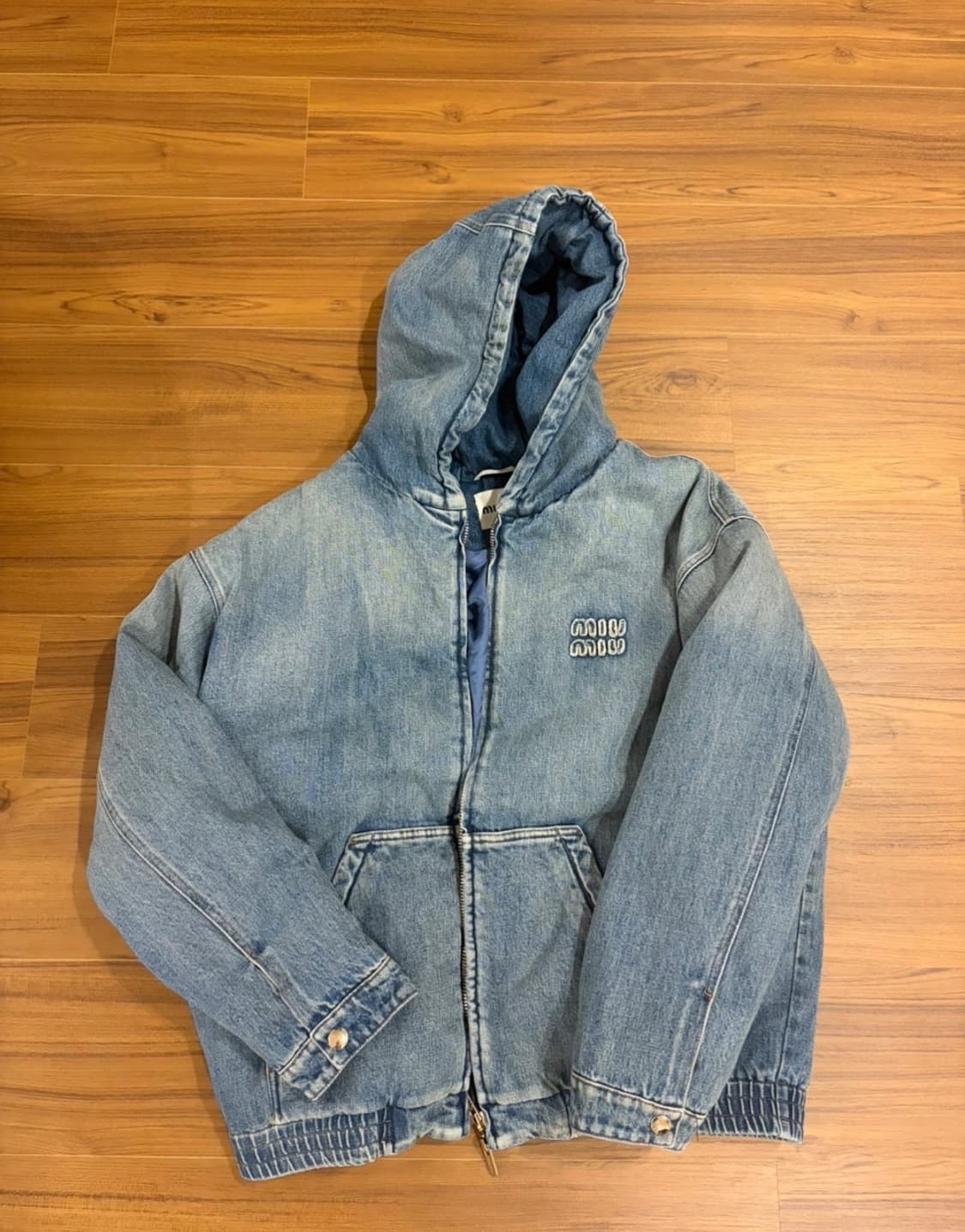 미우미우 점퍼 상품이미지1