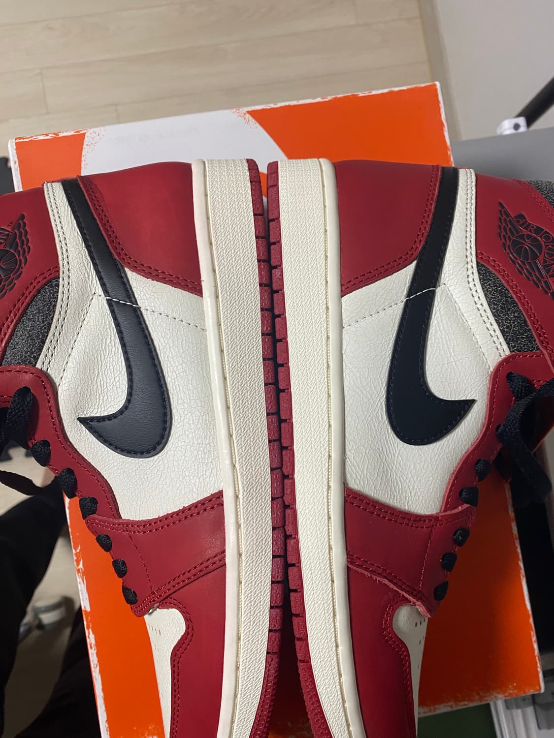 나이키 에어조던1 하이 레트로 시카고 2022 새상품 275 상품이미지4
