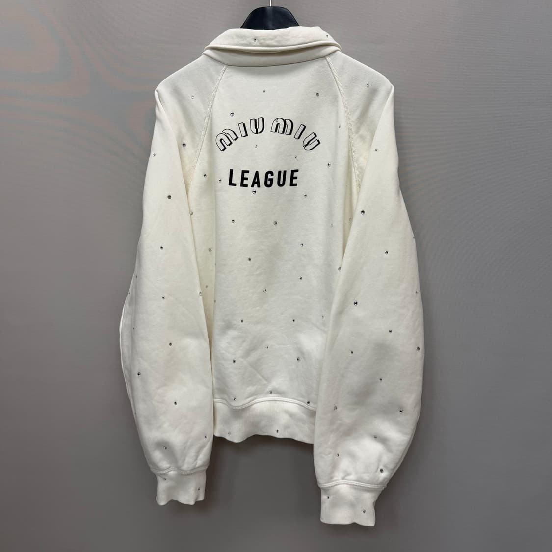 미우미우 로고 프린트 라인스톤 스웨트셔츠  ( 105~110 ) 상품이미지6