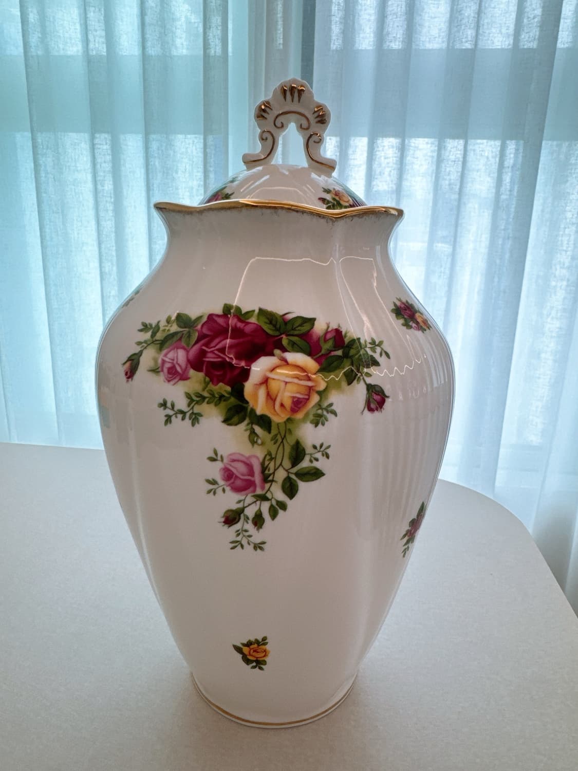 로얄알버트 황실장미 Old country roses jar 상품이미지1