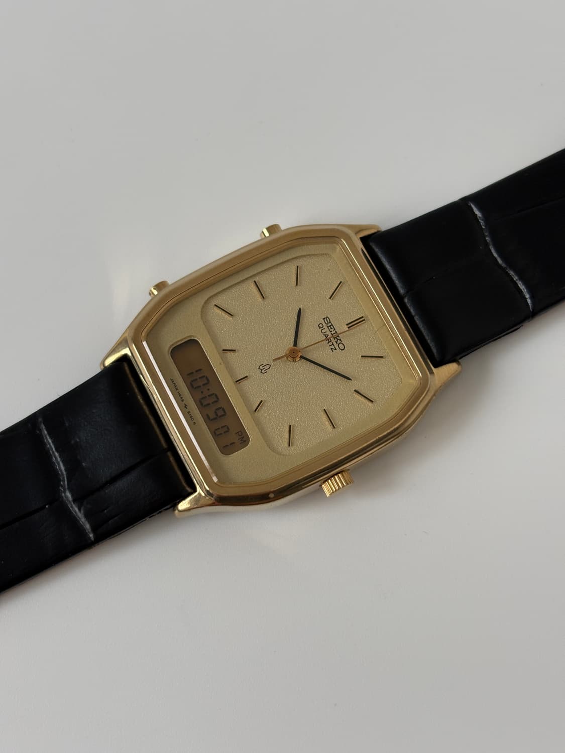 1980s Texture Dial Gold Tank Ana-Digi 상품이미지4