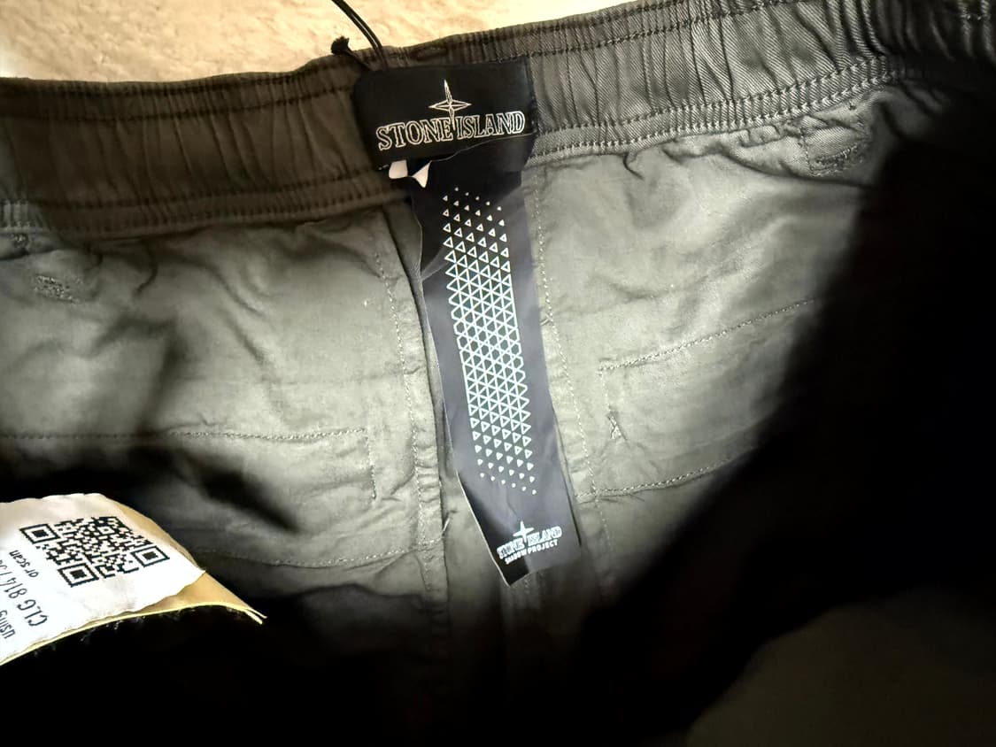 [새상품·택보유] 스톤아일랜드 쉐도우 프로젝트 카고팬츠 / QR정품 상품이미지5