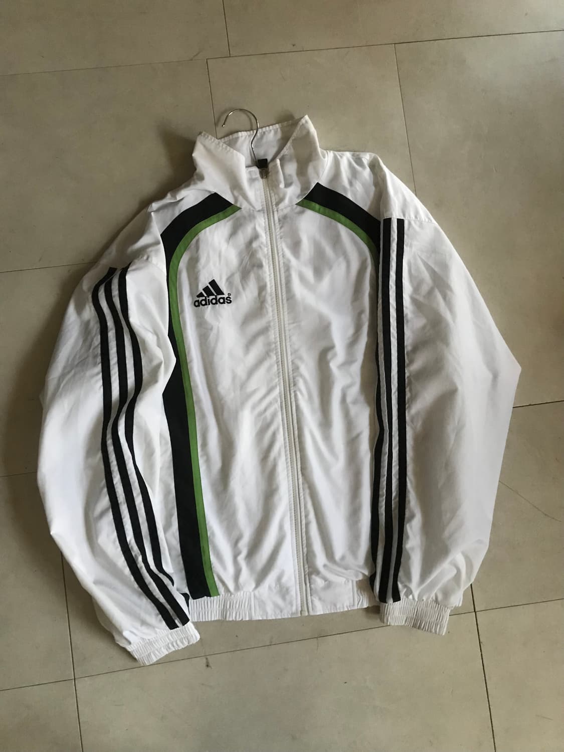 아디다스 90s 오버핏 화이트 바람막이 상품이미지9