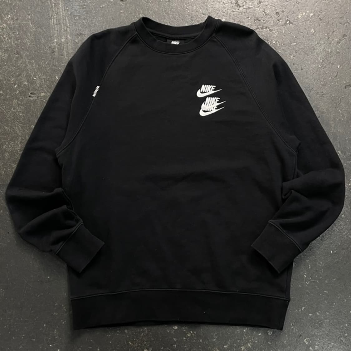 100 나이키 월드투어 맨투맨  상품이미지1