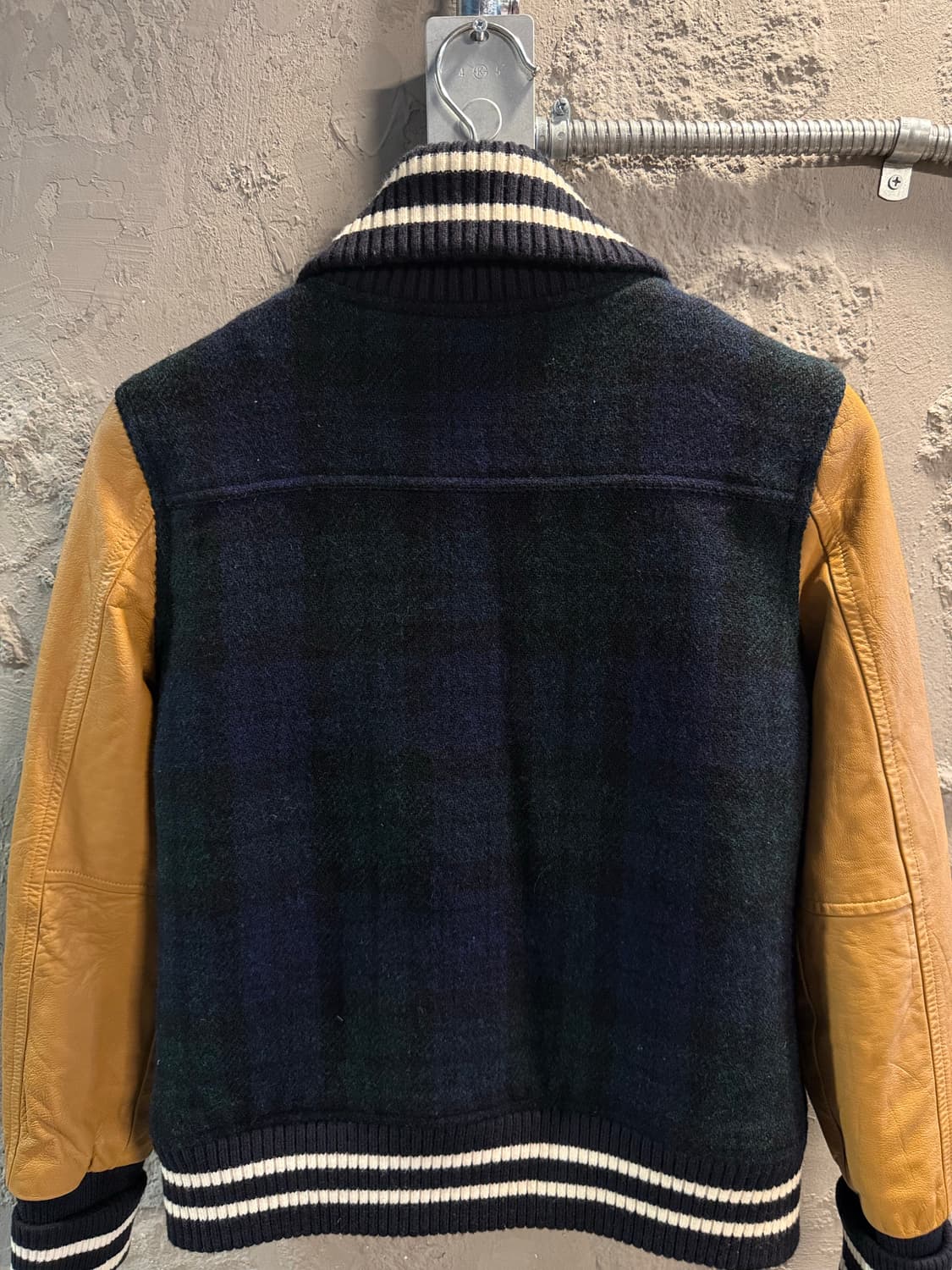 38 라코스테 LACOSTE 울 레더 바시티 스타디움 자켓 네이비 베이지 상품이미지5