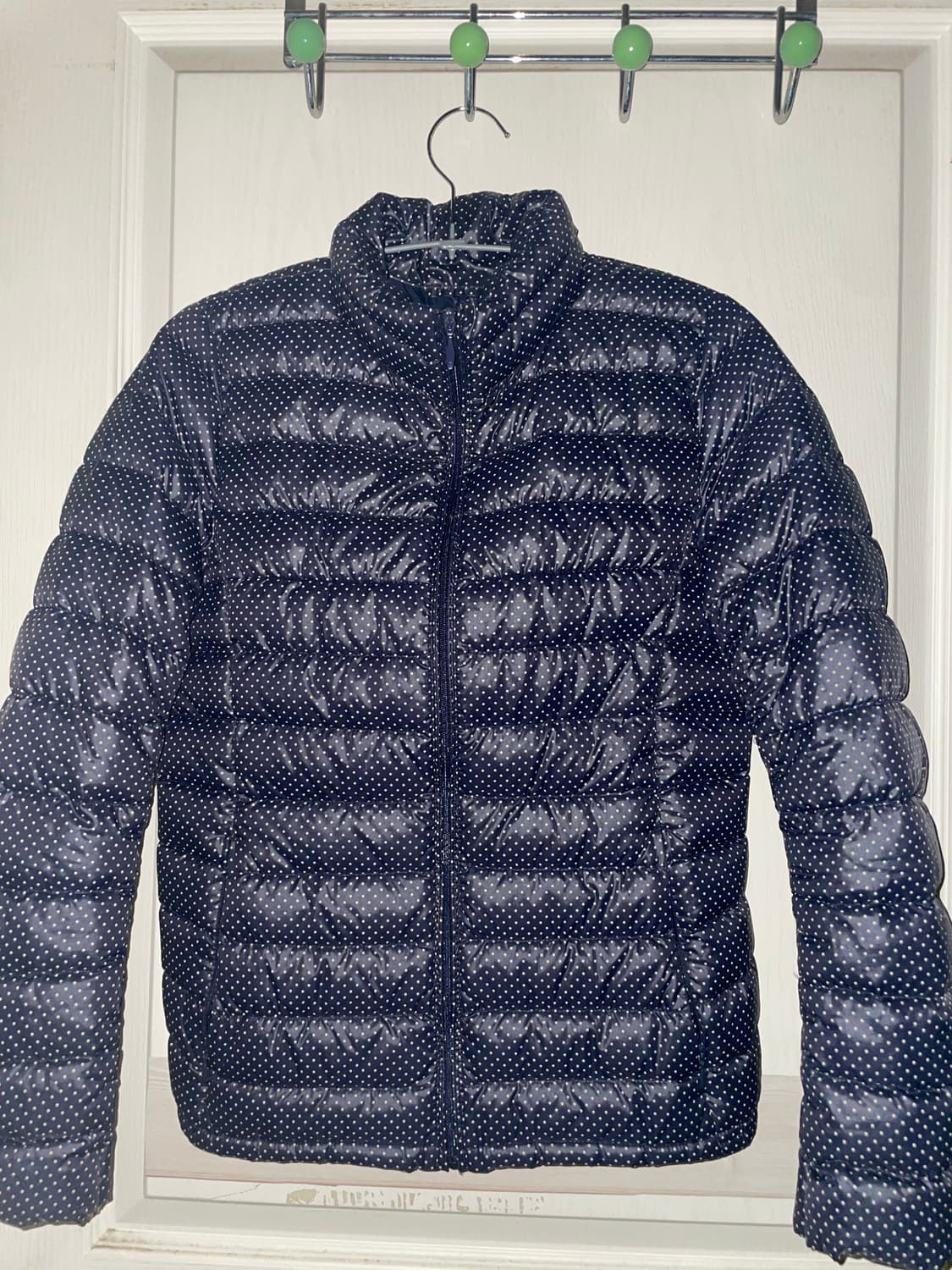 유니클로 네이비 도트 경량패딩 상품이미지1