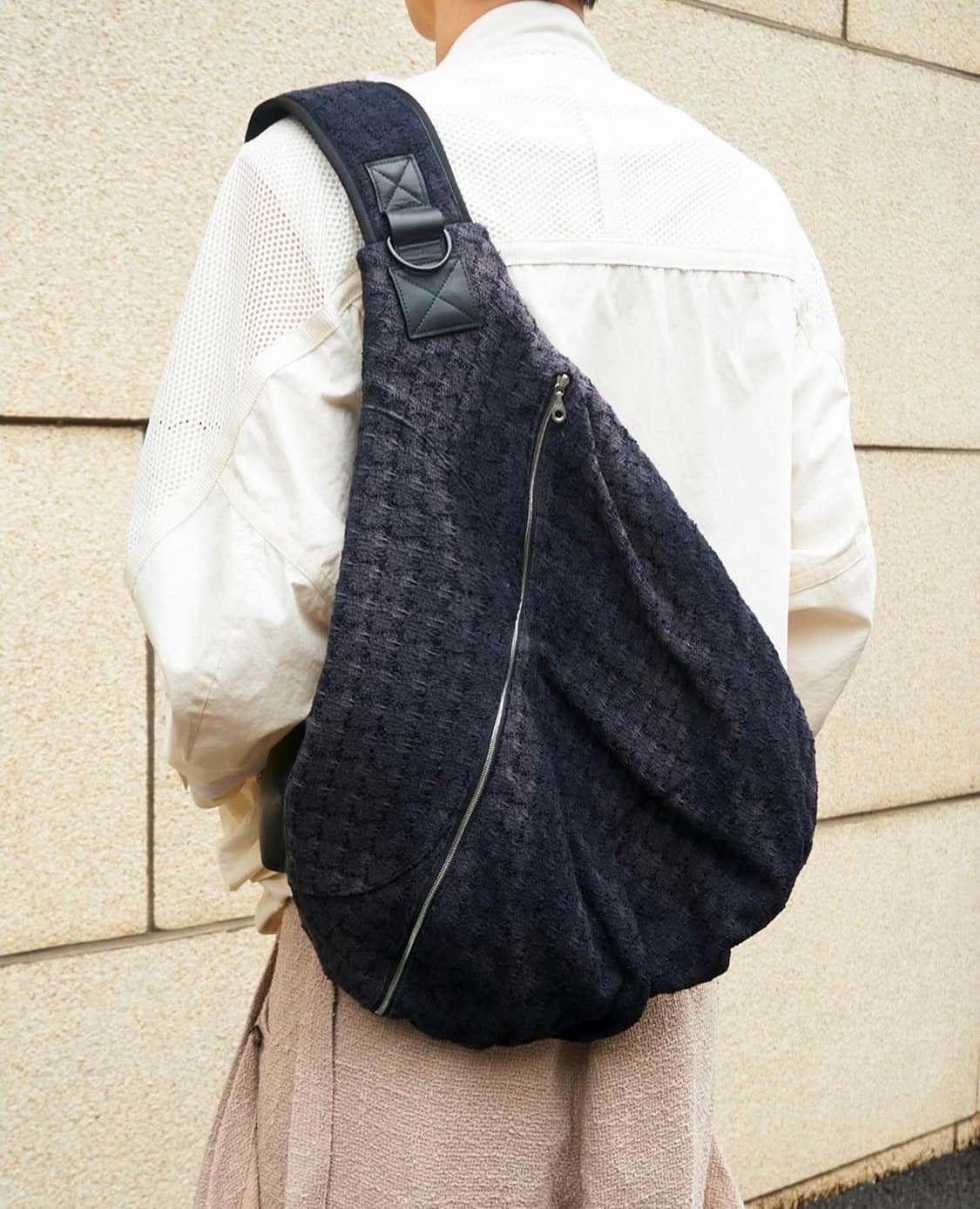 지용킴 선블리치 슬링백 상품이미지7