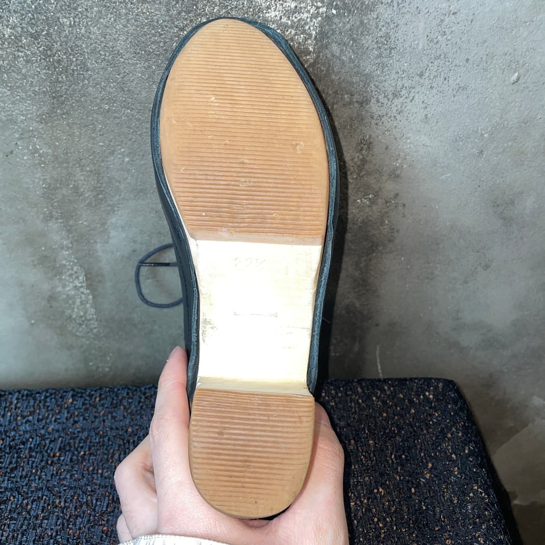 12aw 꼼데가르송 스터드 우드 힐 상품이미지10