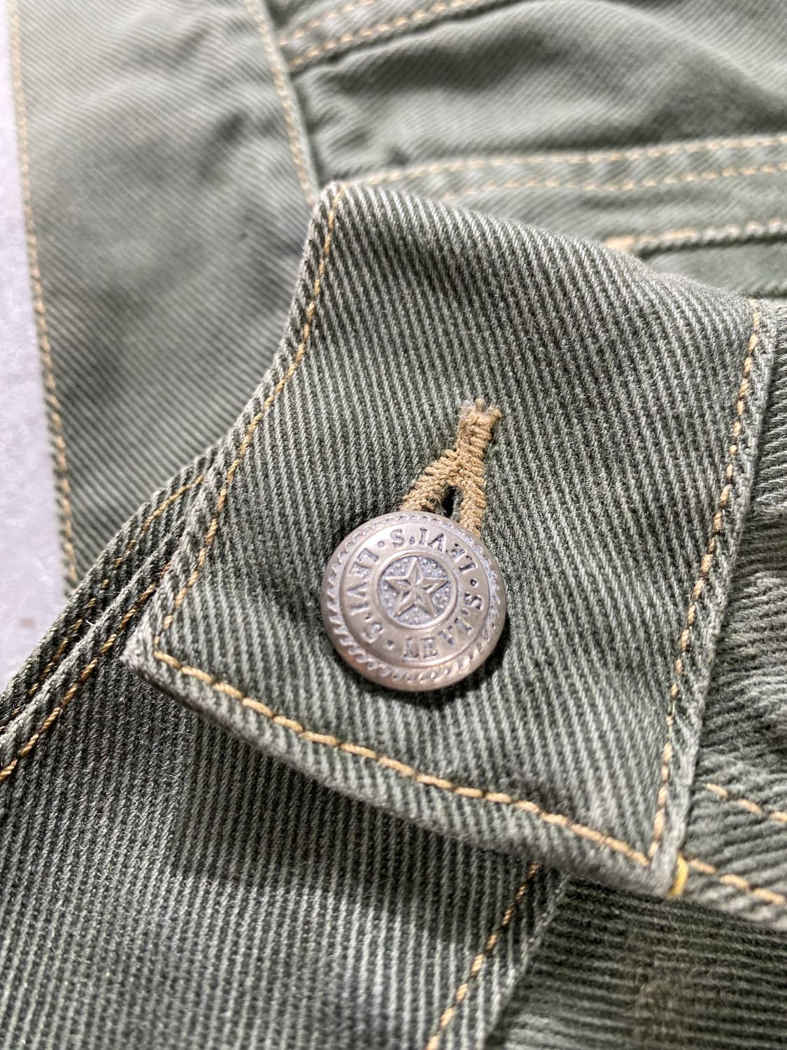 [100] 00s Levi's 리바이스 블랙탭 그린워시드 데님자켓 상품이미지4