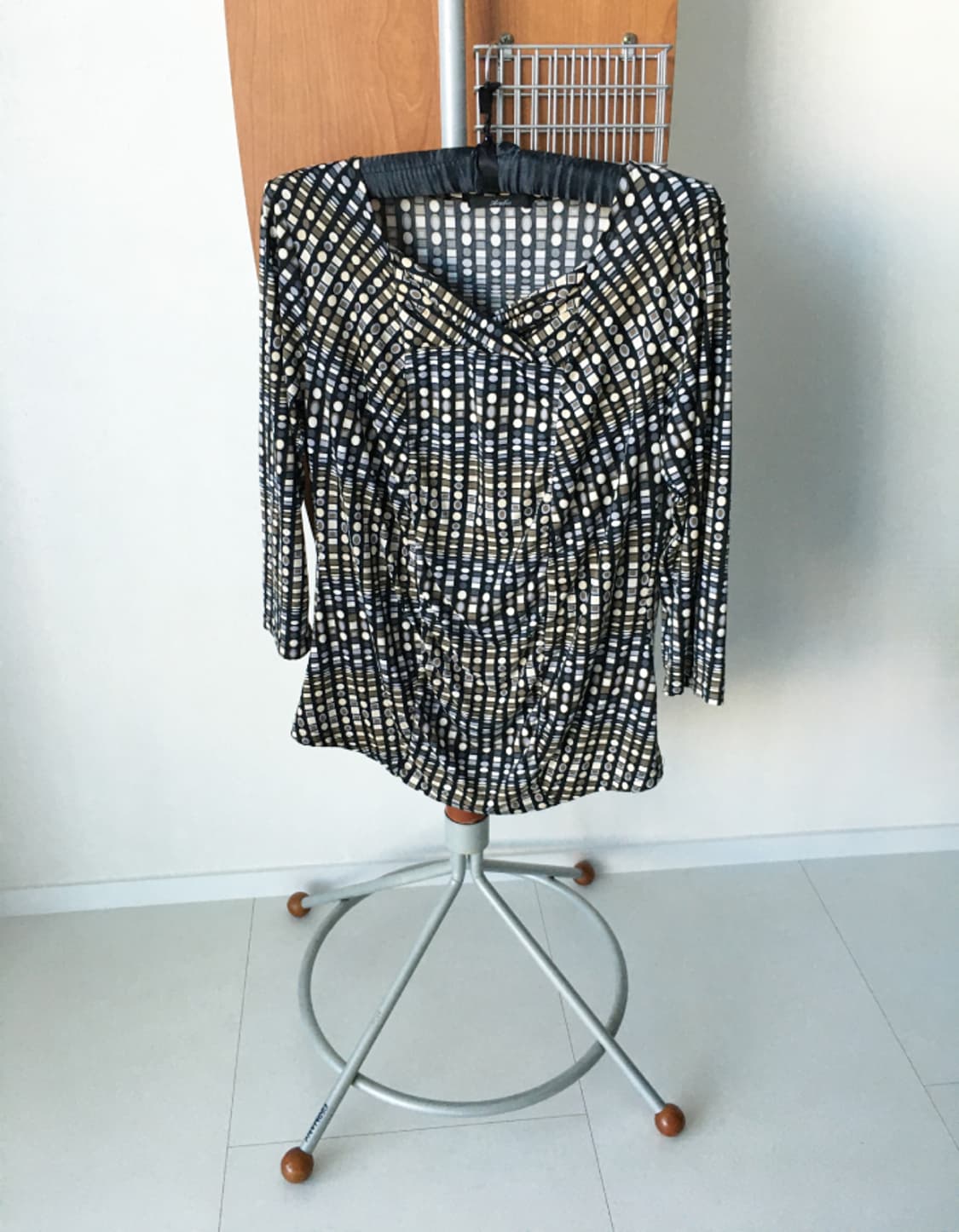 circle pattern tee 상품이미지1