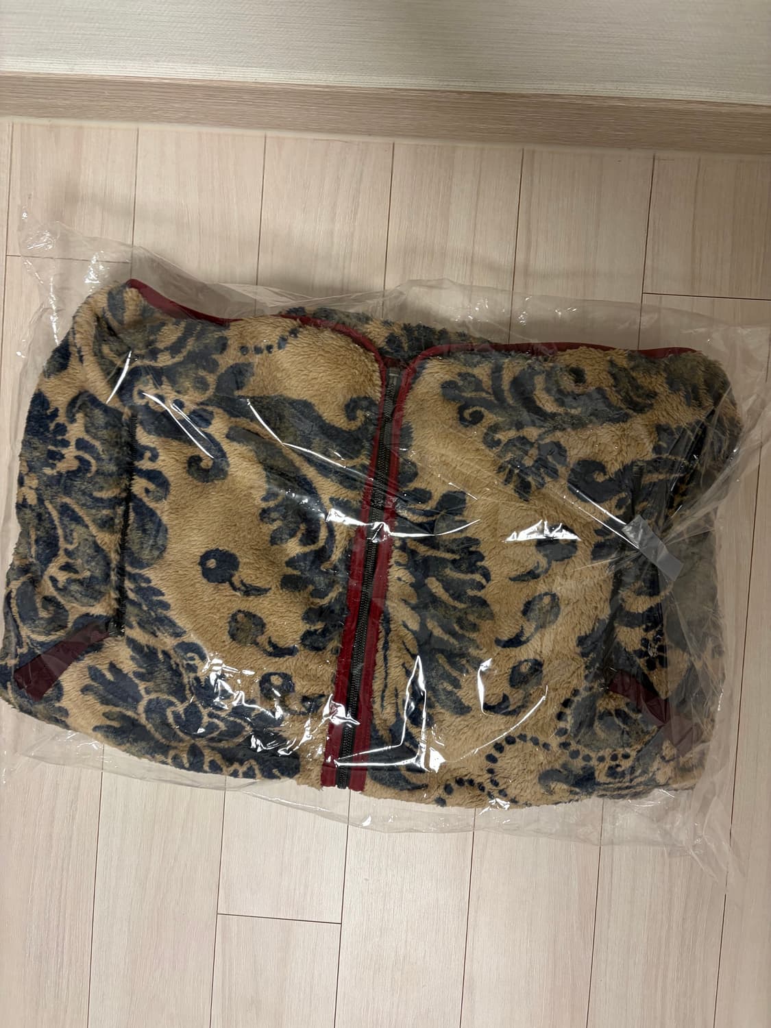 캐피탈 다마스크 패턴 플리스 2사이즈 상품이미지1