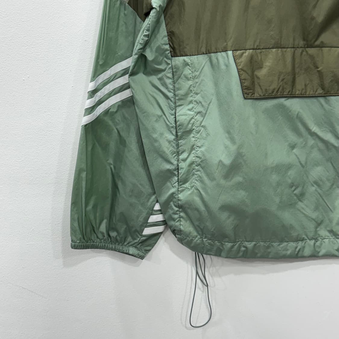 아디다스 배색 삼선 아노락 상품이미지3