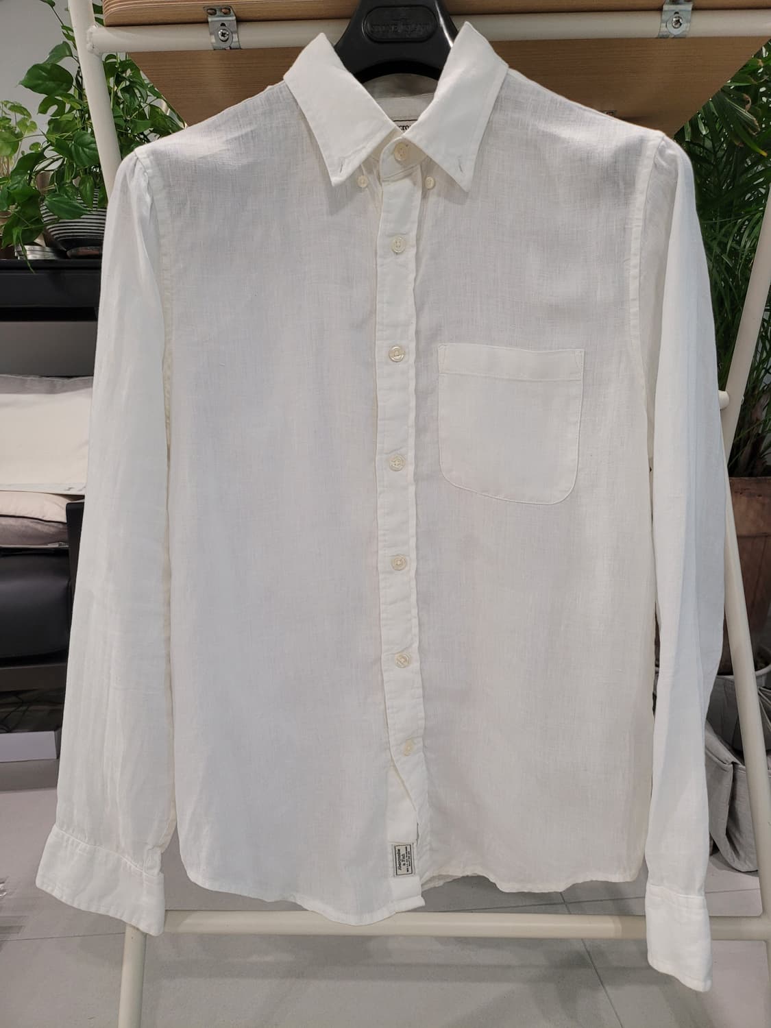 [하와이의 햇살을 담은] 아베크롬비 화이트 린넨 셔츠 판매합니다 🌴 상품이미지1