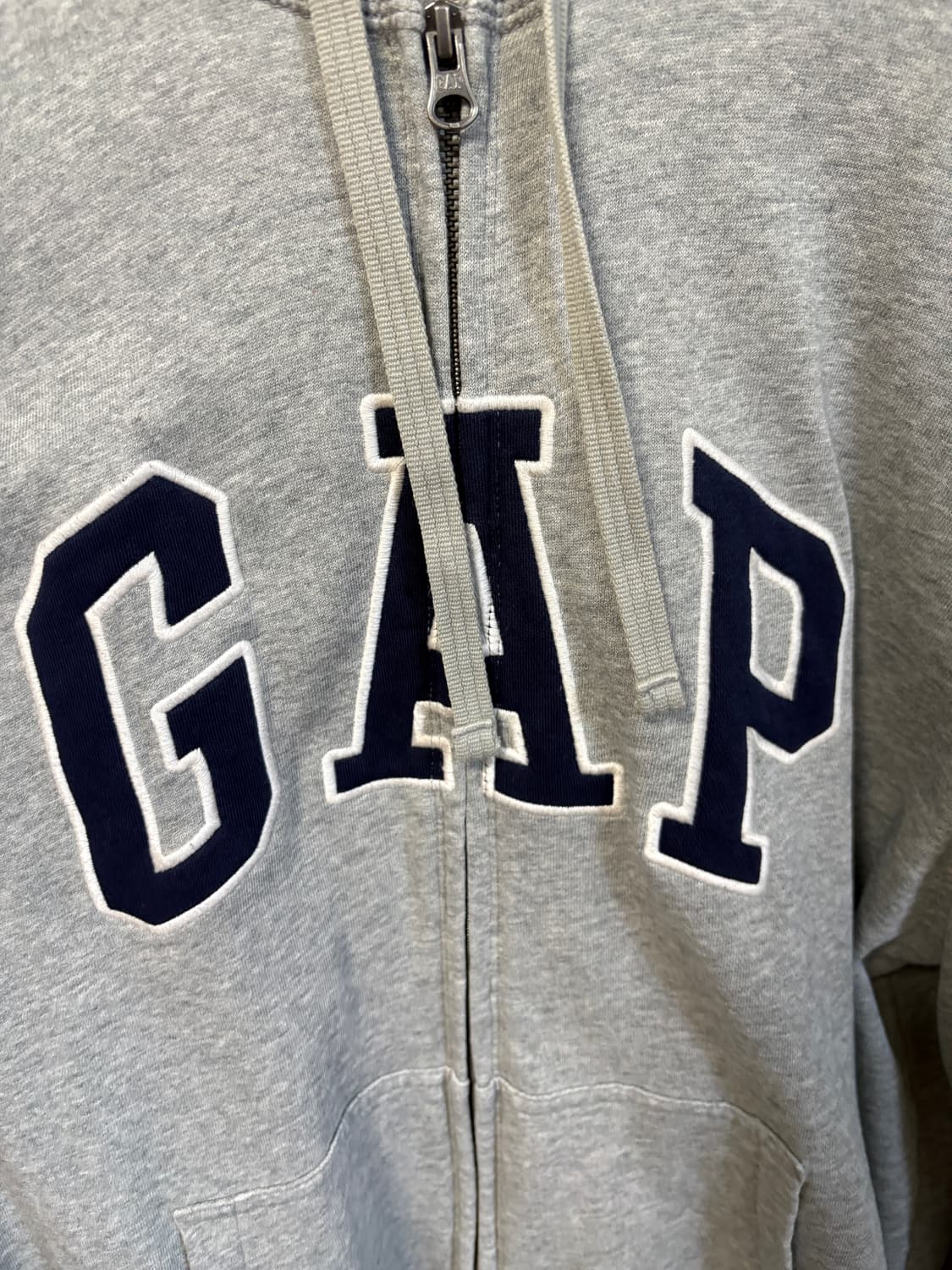 GAP 빅로고 후드집업 상품이미지1