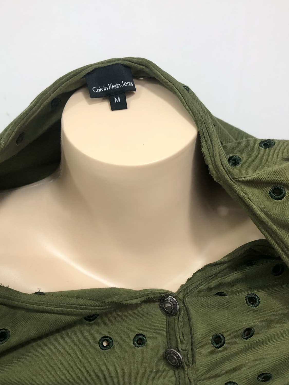 calvin klein y2k graphic khaki long slee 상품이미지5