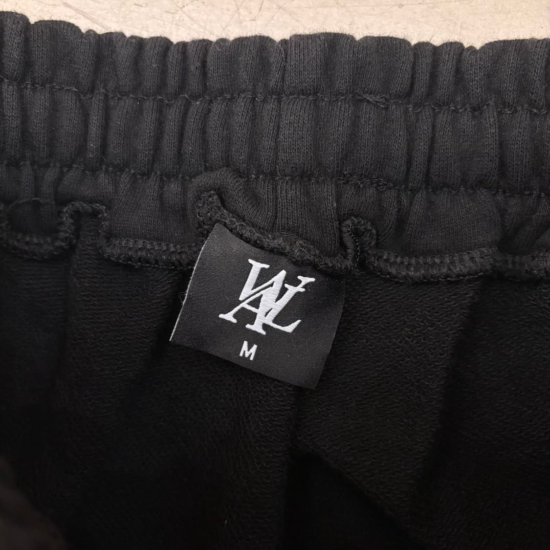 우알롱 스몰로고 블랙 스웻 조거 팬츠 상품이미지3