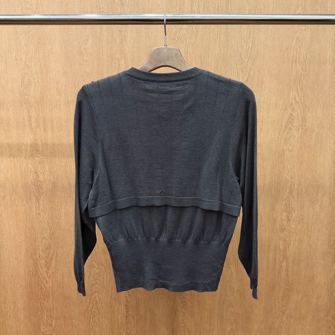 끌로에 골지 울 니트 허리 밴딩 세로 골지 패널 디테일 레귤러핏 브라운 상품이미지3