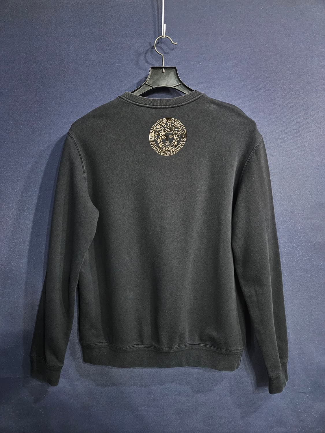 베르사체 프린팅 블랙컬러 남성 105 기모 맨투맨  상품이미지2