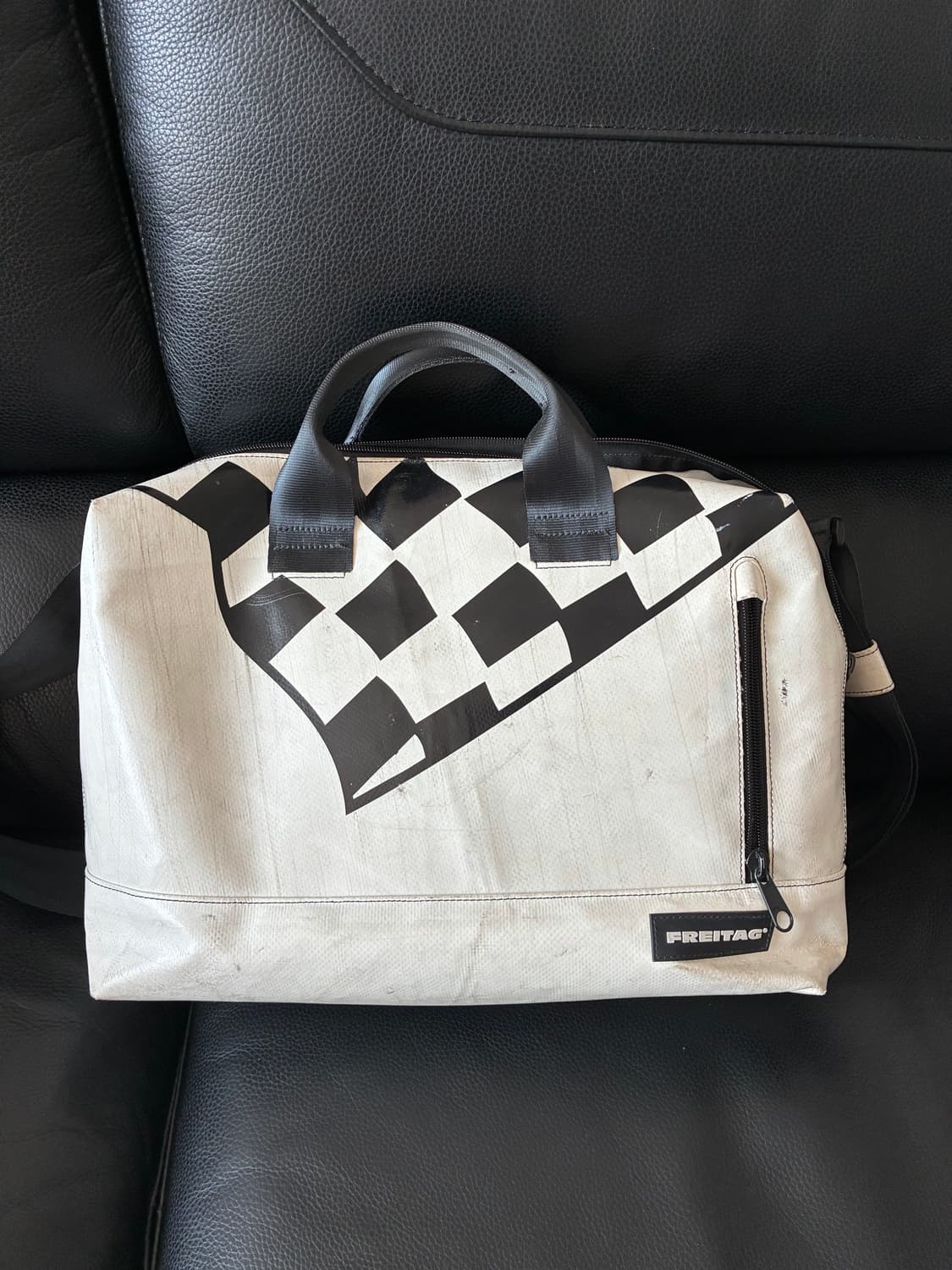 프라이탁 로이 흰검 상품이미지1